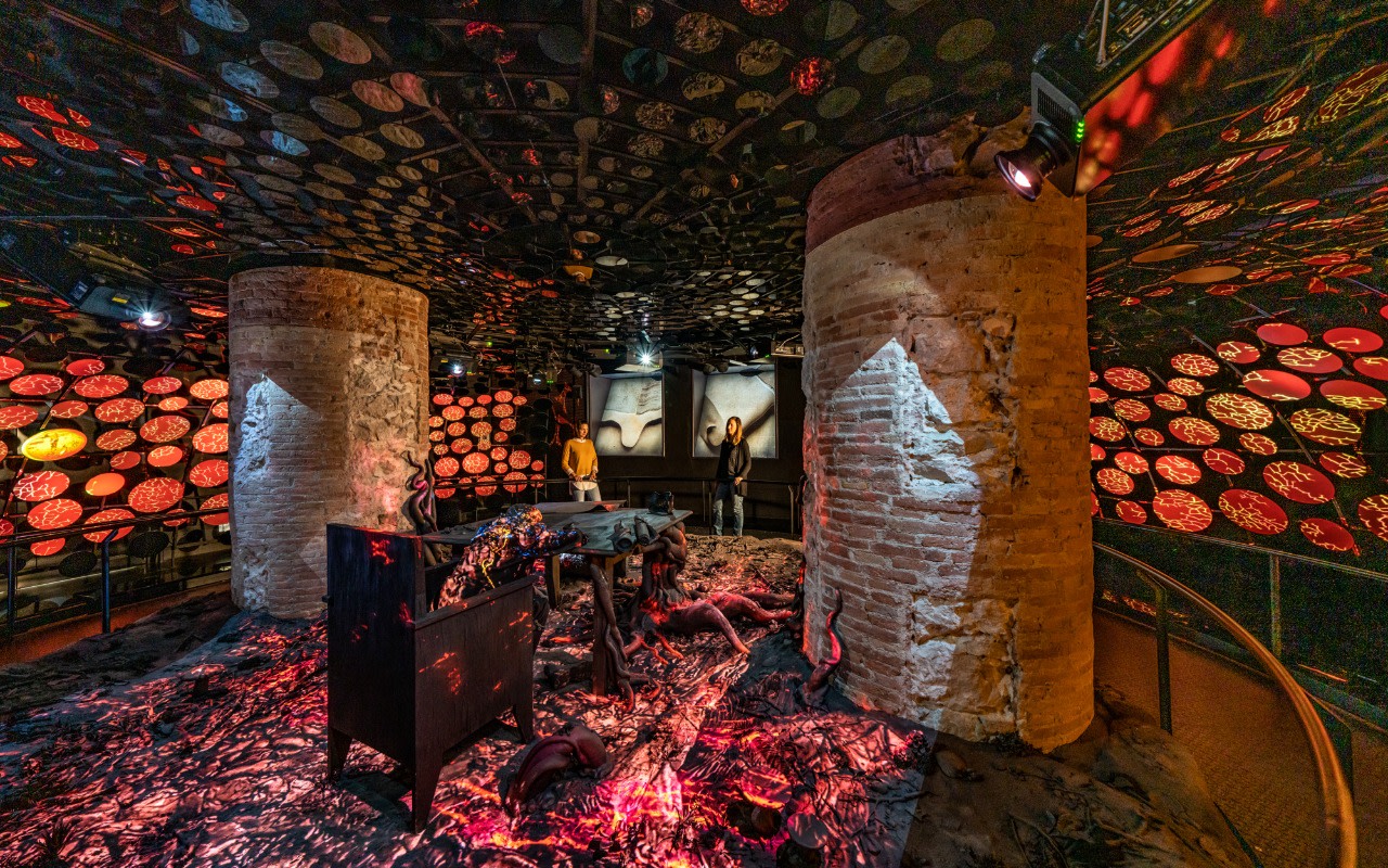 漫步於歷史客房中，探索二十世紀初的生活風格與優雅設計。