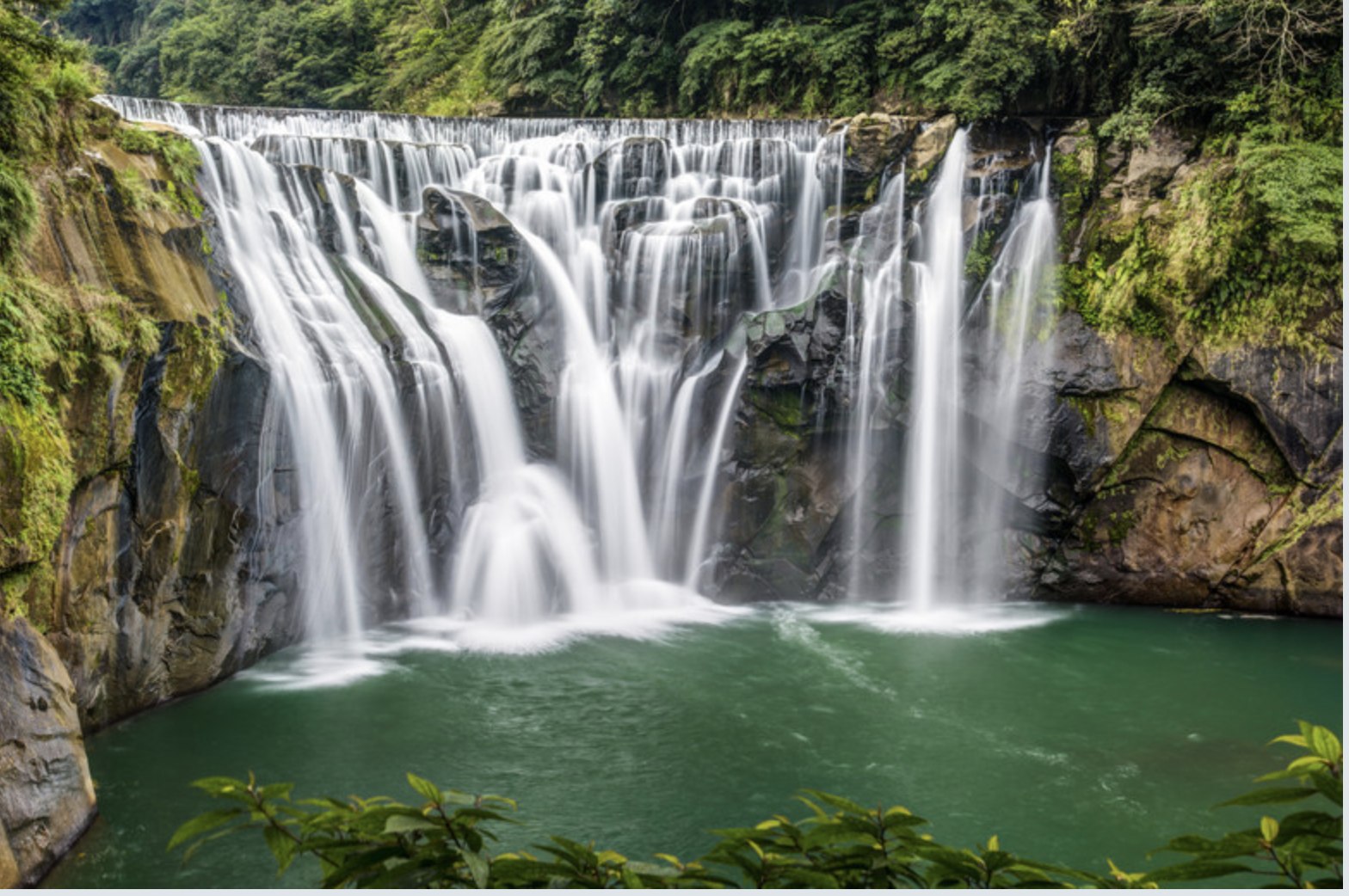 Private layover tour to Jiufen & Shifen from Taoyuan Airport(TPE)