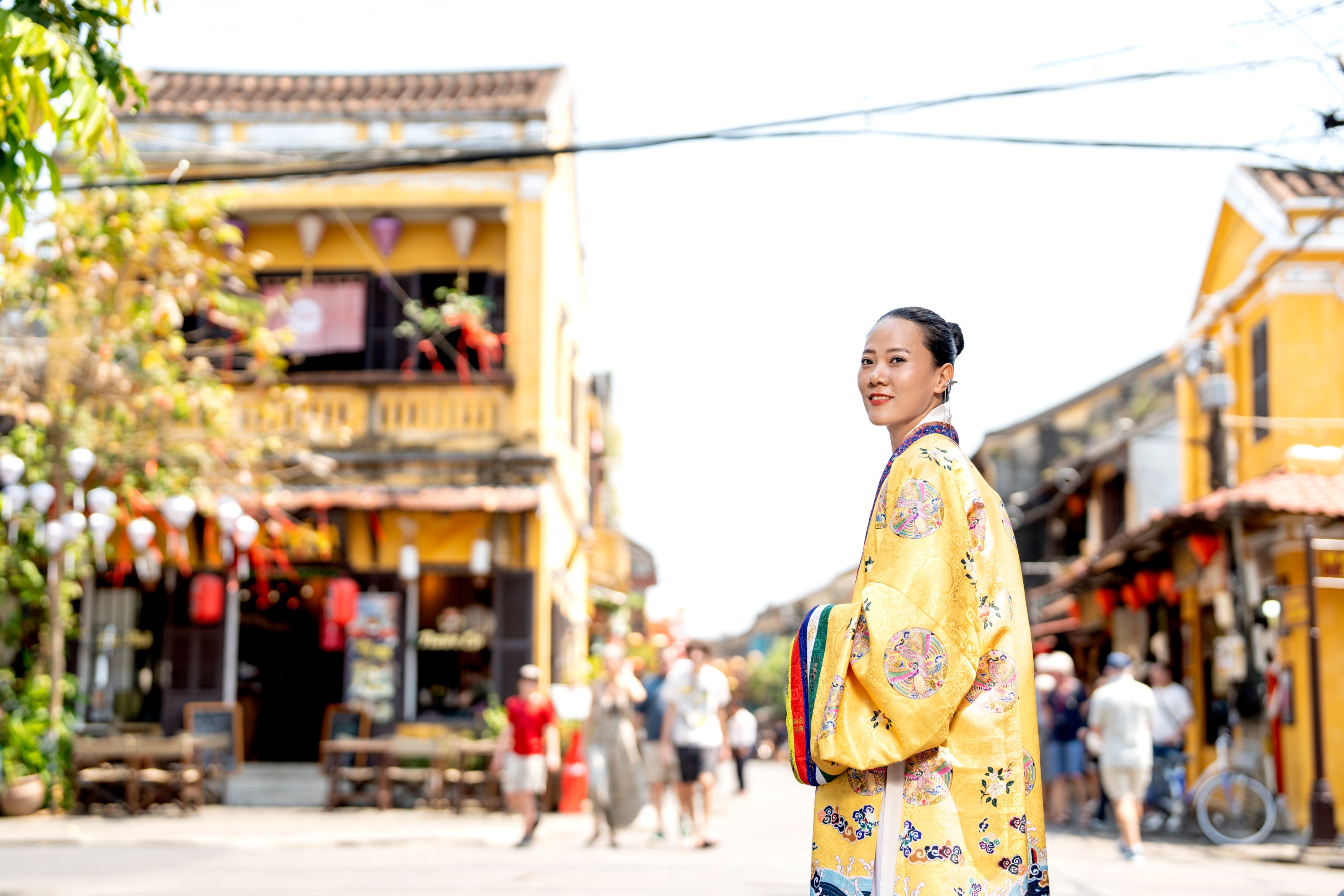 Vietnamese Traditional Ao Dai Rental & Photoshoot Tour in Hoi An