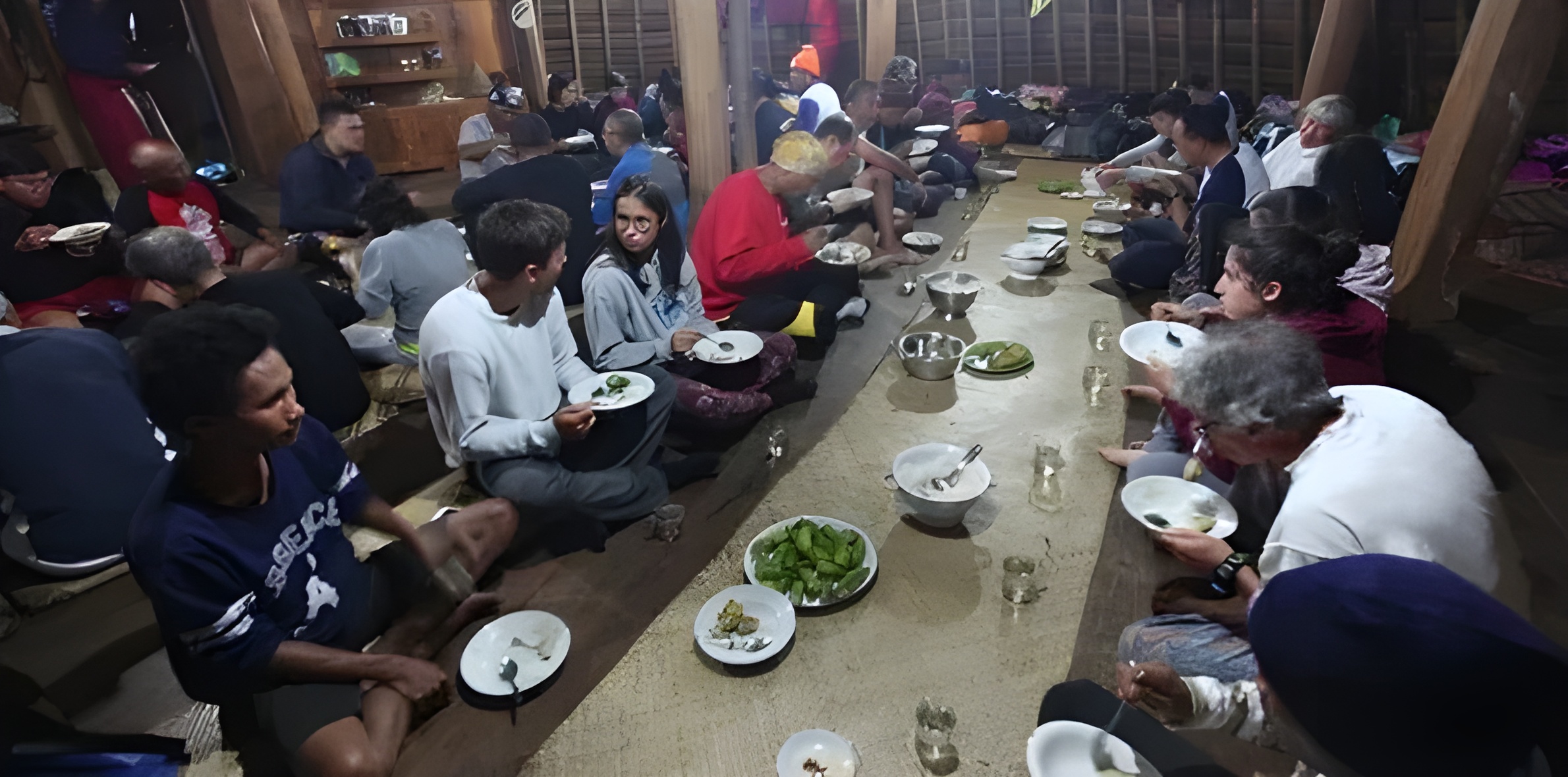 從納閩巴焦出發前往Wae Rebo村莊過夜遊
