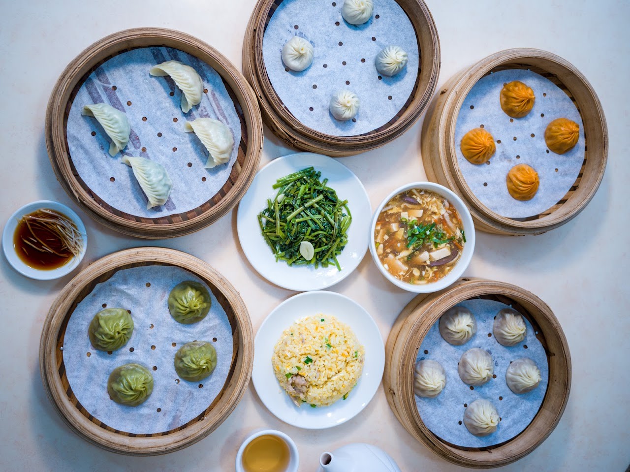 Jing Din Rou (Xiao Long Bao Famous Restaurant) - MRT Zhongshan Station