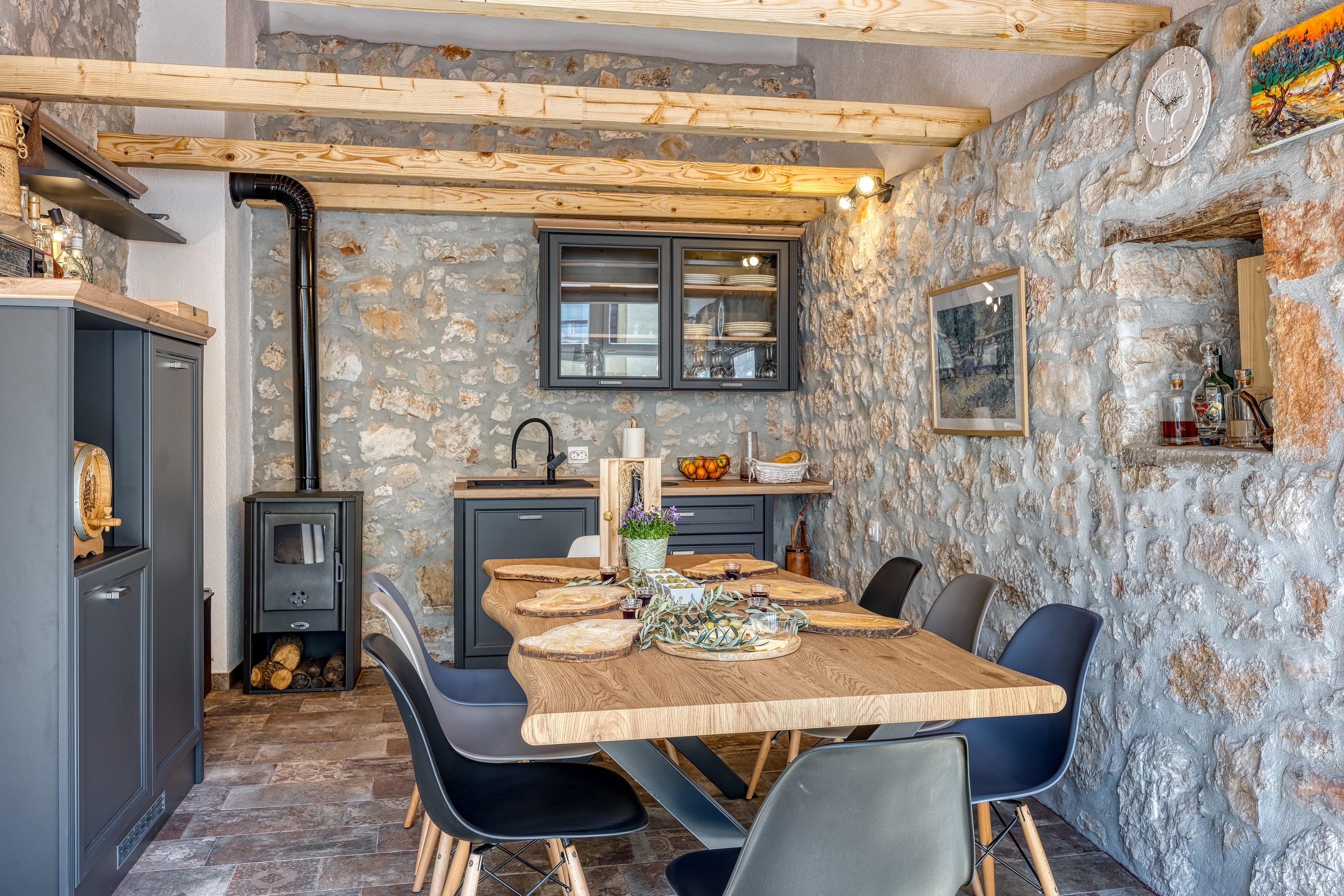 tasting room