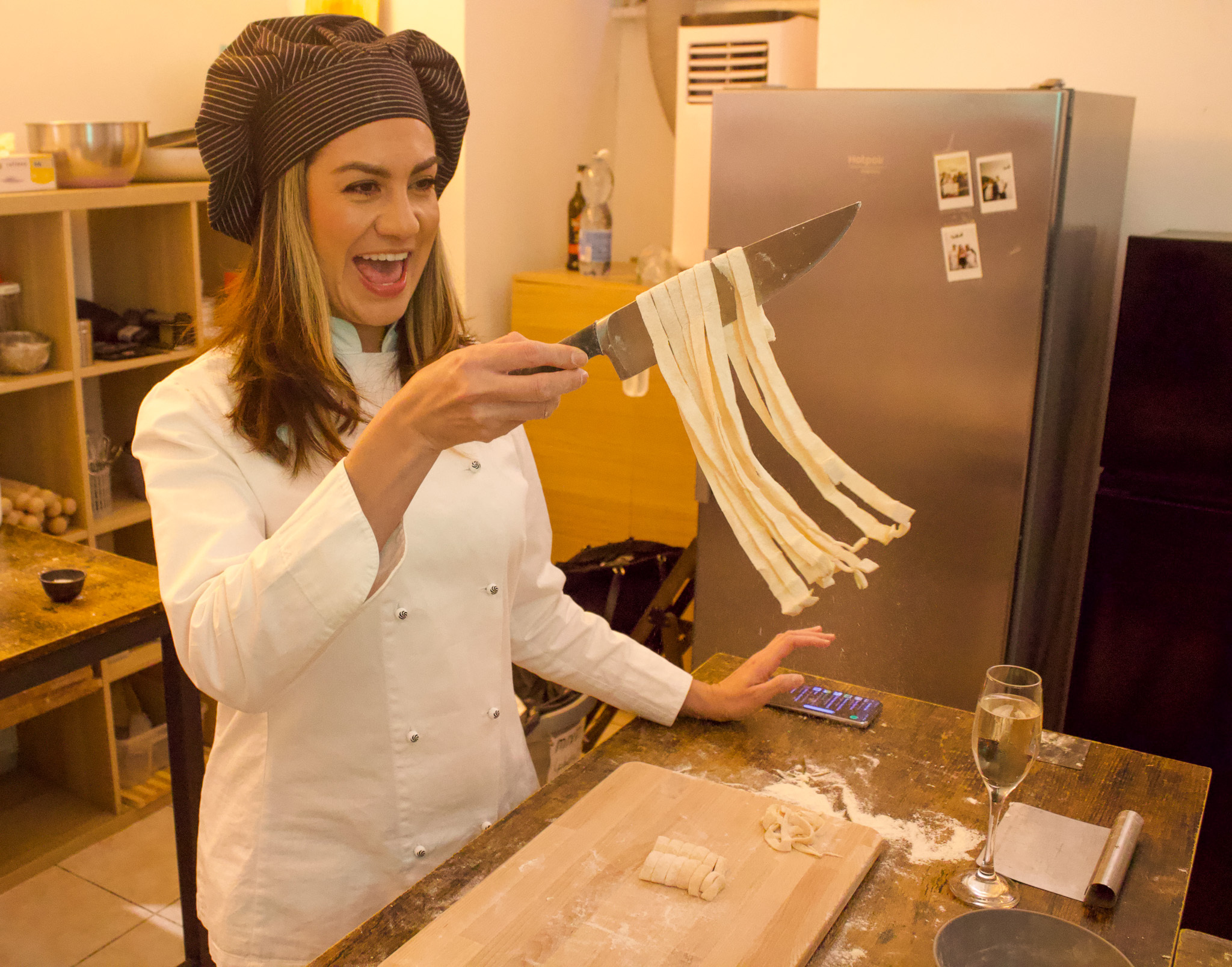 充滿趣味和風味的互動式烹飪體驗 充滿趣味和風味的互動式烹飪體驗