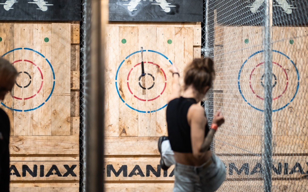 MANIAX Axe Throwing Experience in Sydney
