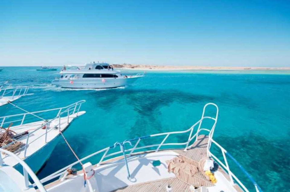 Marsa Alam: Hamata Islands Snorkeling Trip with Lunch