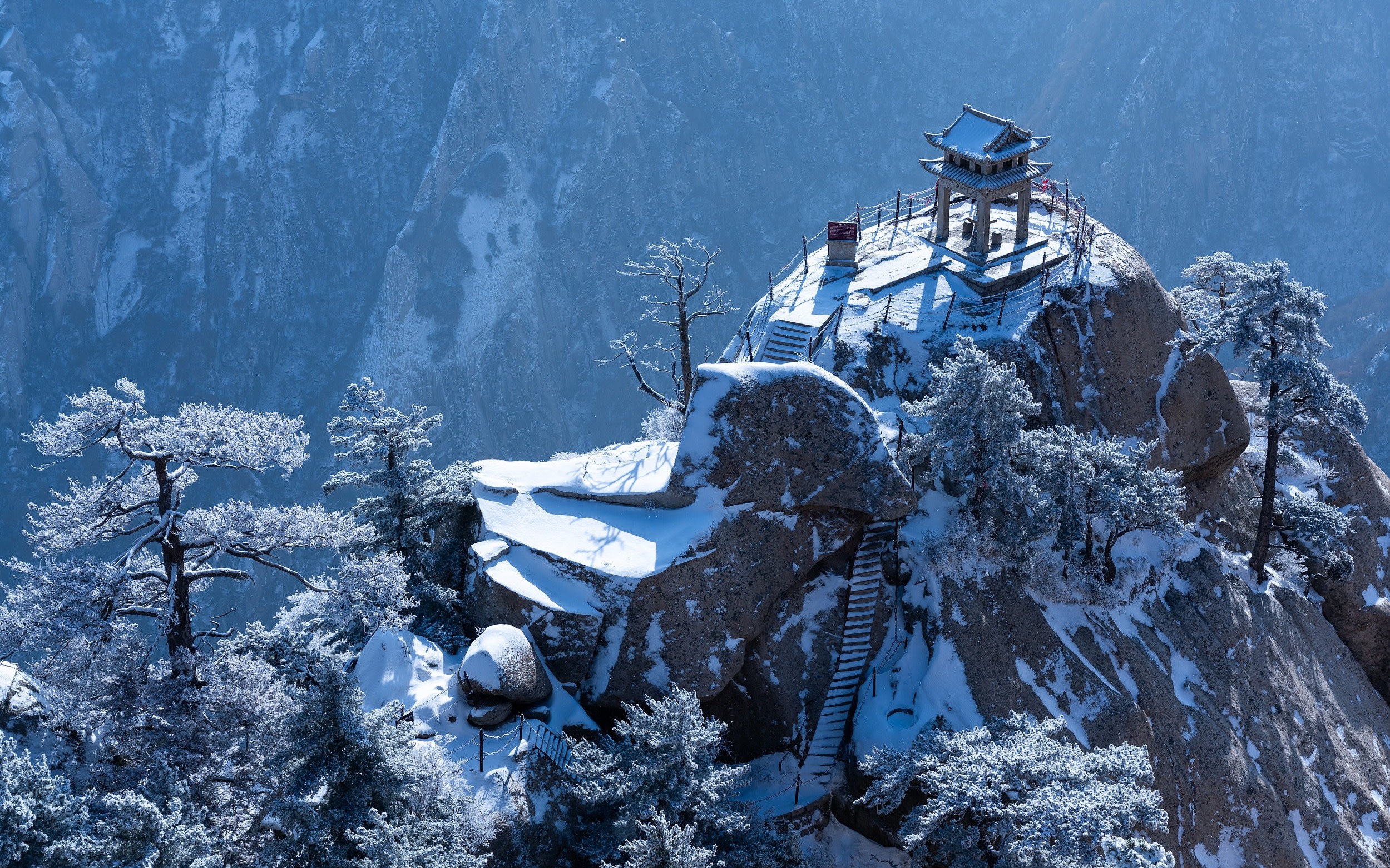 One-day private guided tour to Mount Hua from Xi'an (full accompaniment to climb Mount Hua)