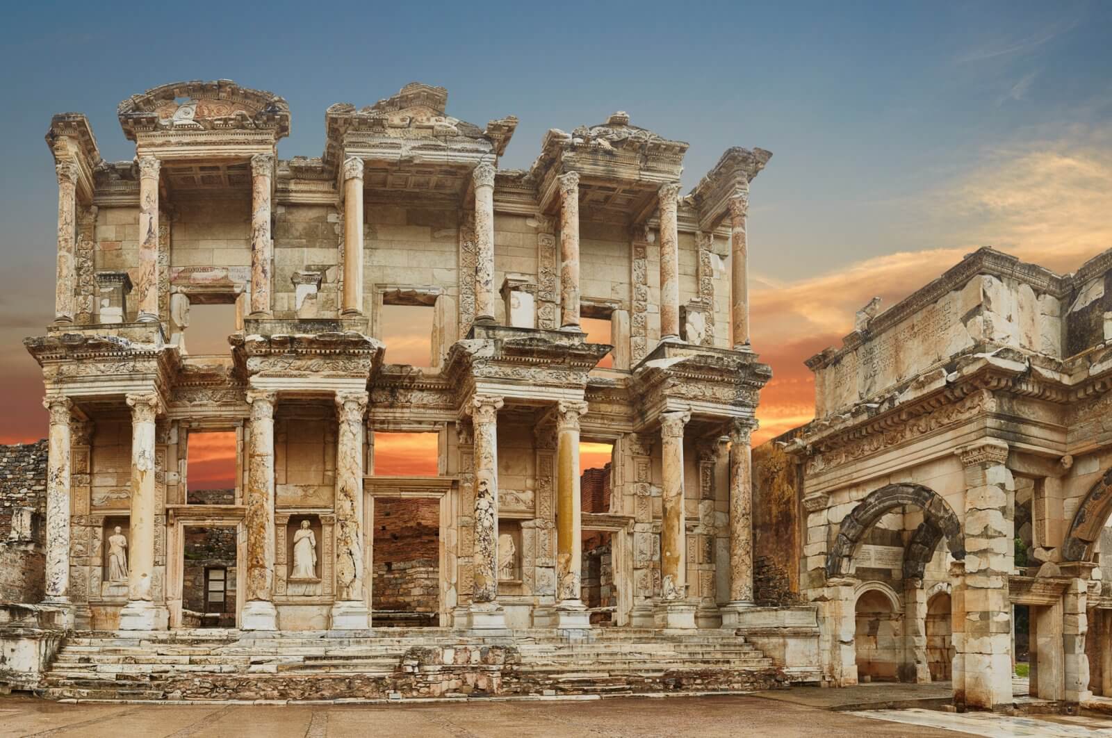 Ephesus, House of Mary and Temple of Artemis Tour