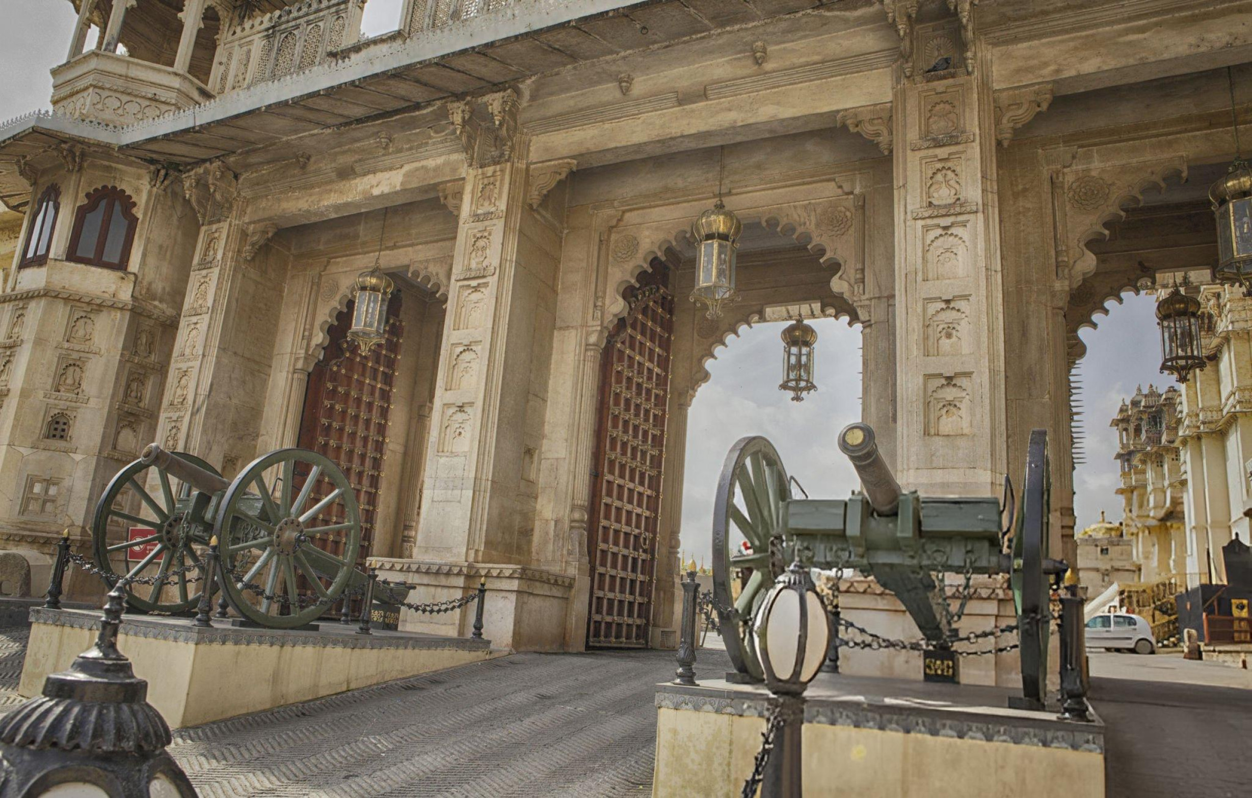 Walk and Explore Udaipur City: Guided Tour by Foot