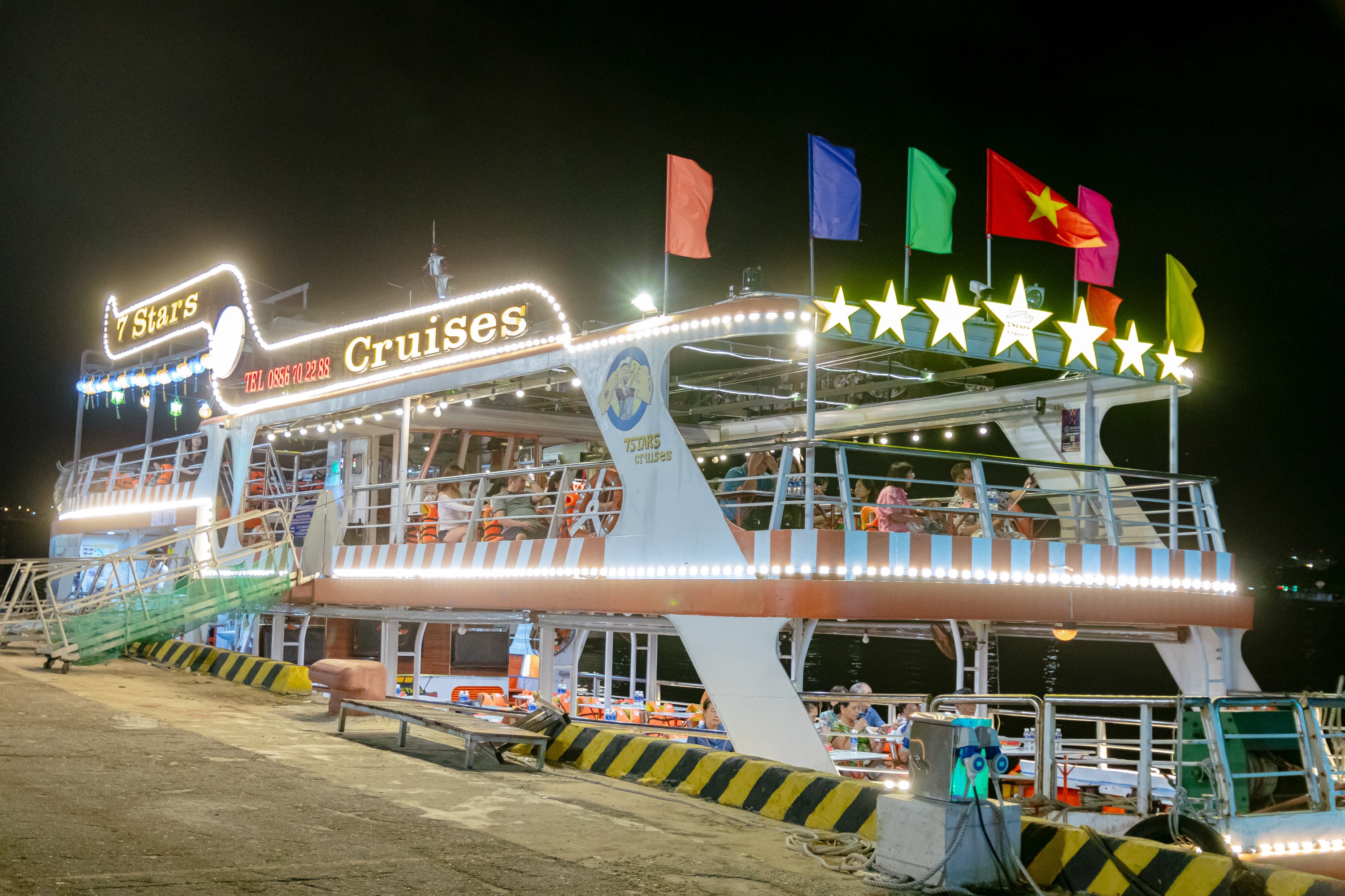 峴港瀚江夜間遊船之旅（7STARS Cruise 提供）