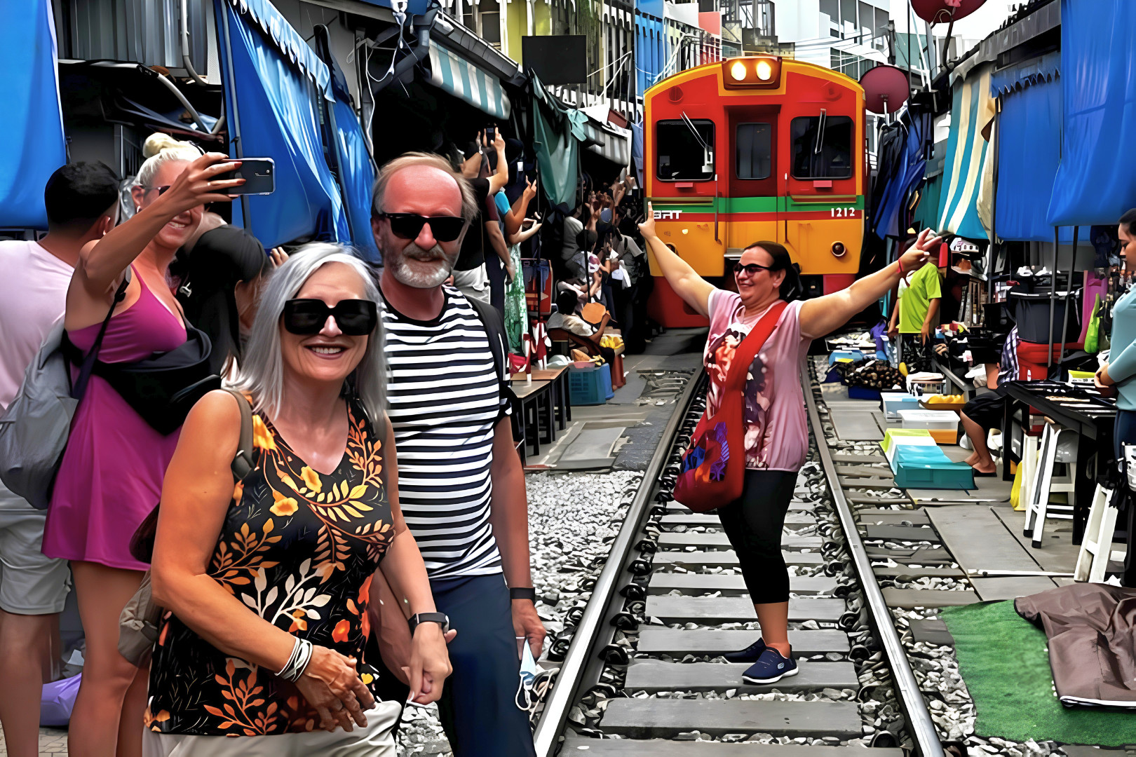 Chonburi Damnoen Saduak and Railway Market Shore Excursion with Cruise Port Pickup