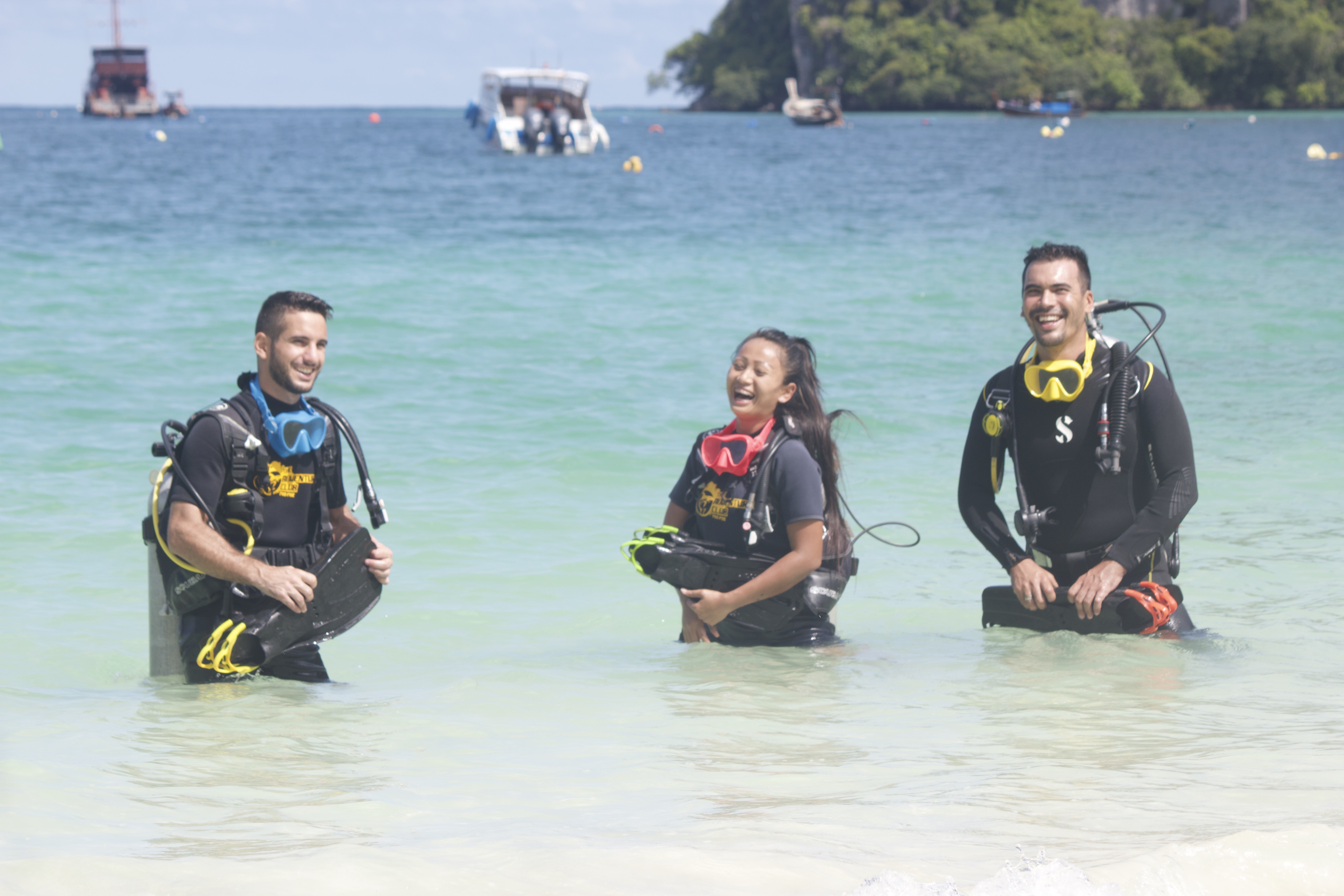 PADI Open Water Diver in Phi Phi Island with PADI 5 Star IDC