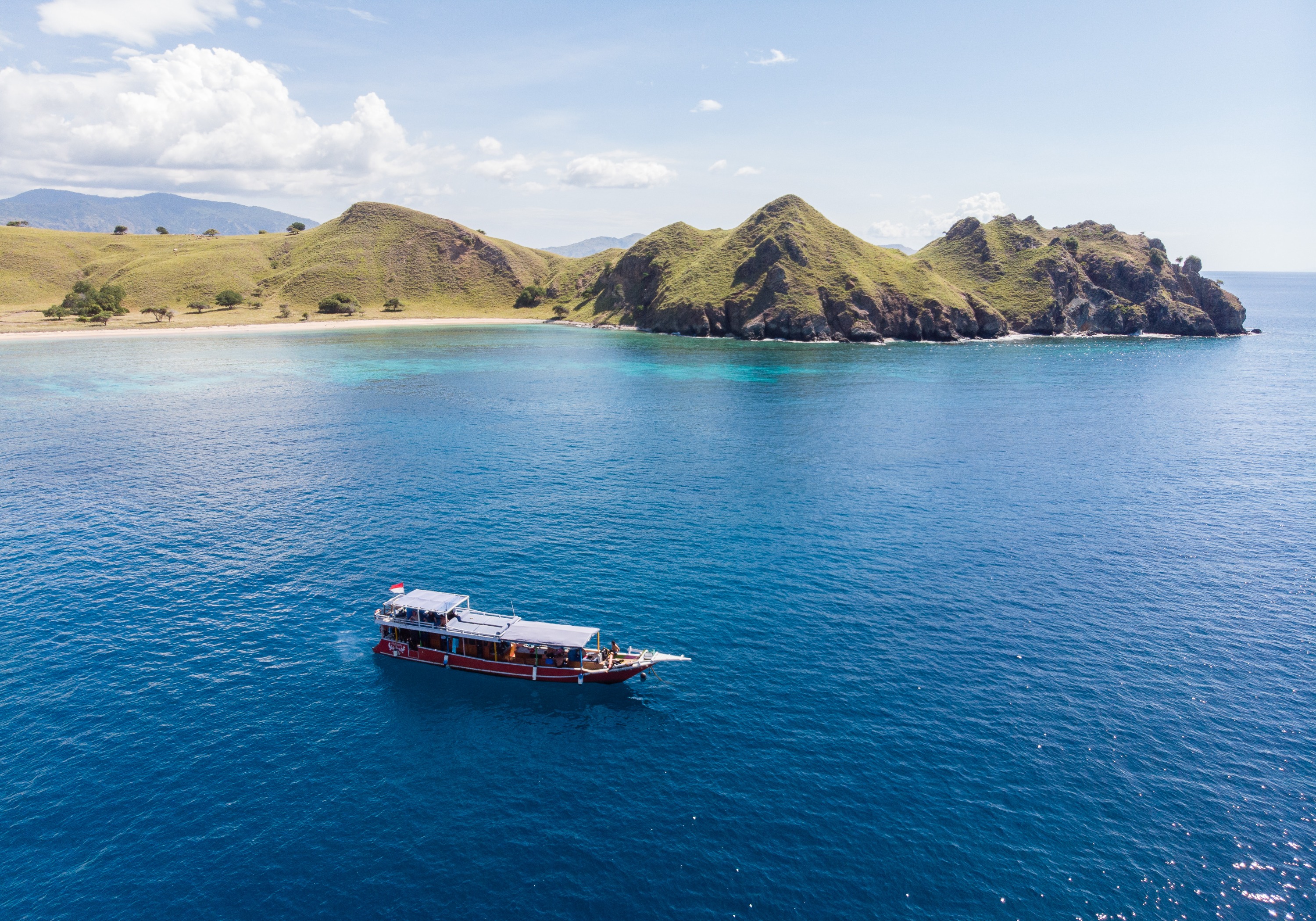 Discover Scuba Diving in Labuan Bajo by Dragon Dive Komodo