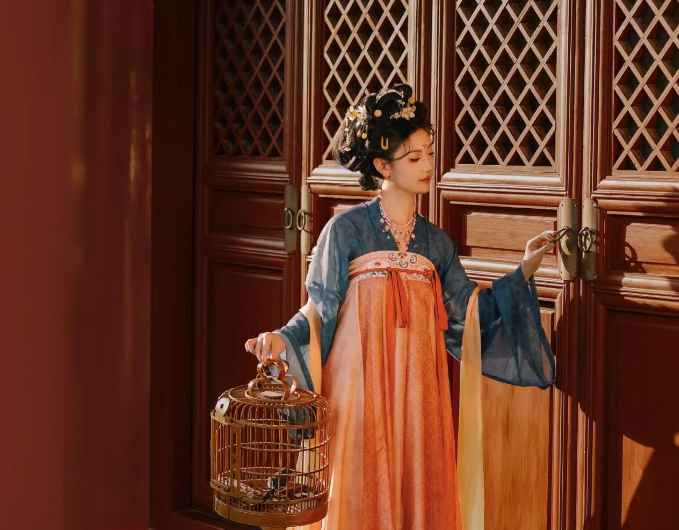 Nanchang Tengwang Pavilion Tourist Area Hanfu Travel Photography & Hairpin Flower Experience + Optional Photographer Outdoor Shooting