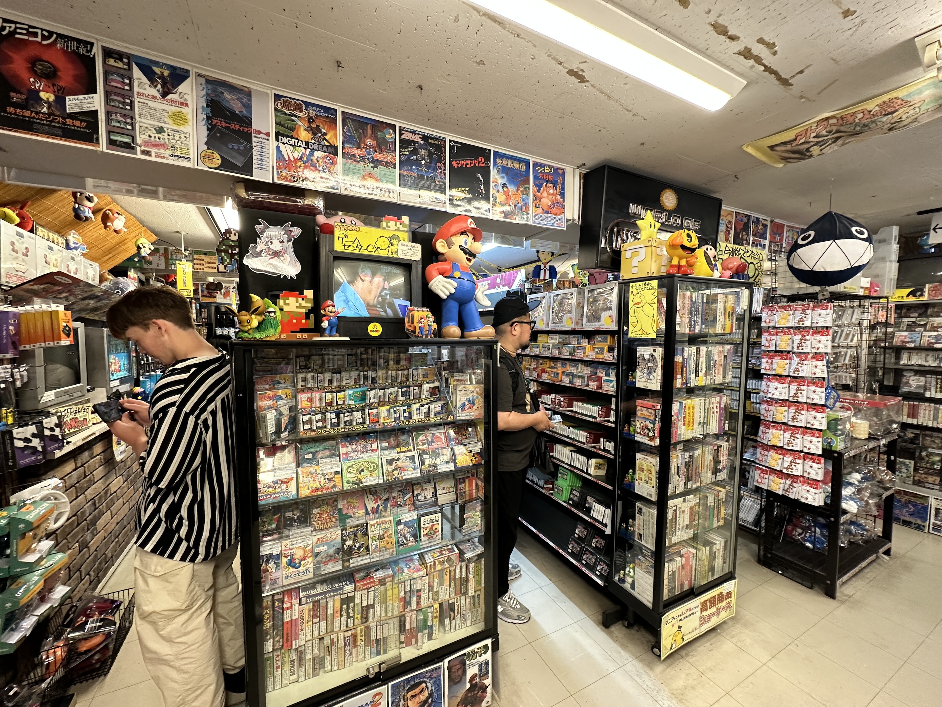 Private Akihabara Retro Tokyo Anime Game Maid Cafe Tour w/ pickup