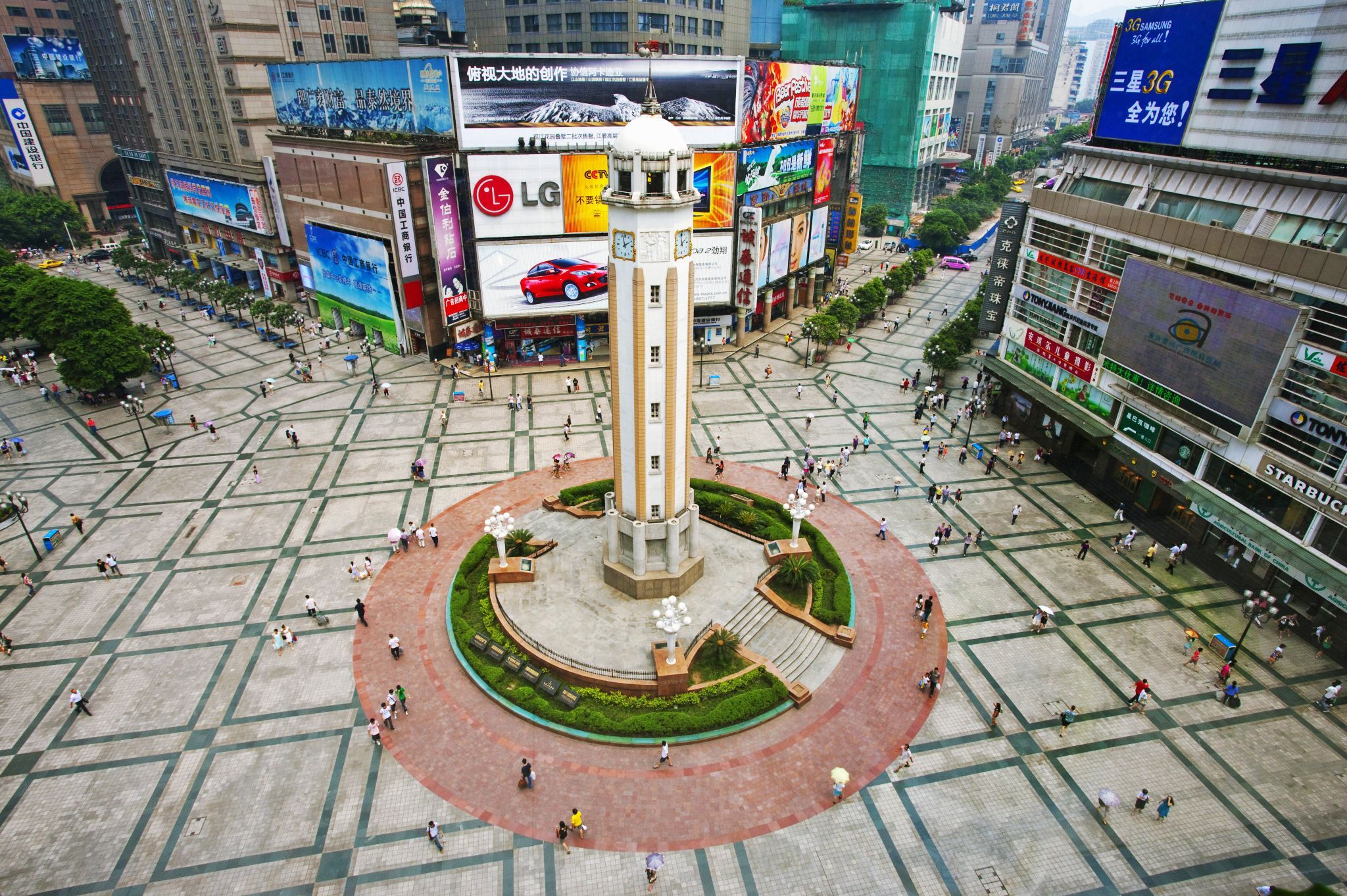 重慶市區Citywalk一日遊私家團 賽博朋克8D山城（中英文導遊+多條線路可選+解放碑+李子壩輕軌穿牆+火鍋體驗+長江索道過江體驗）