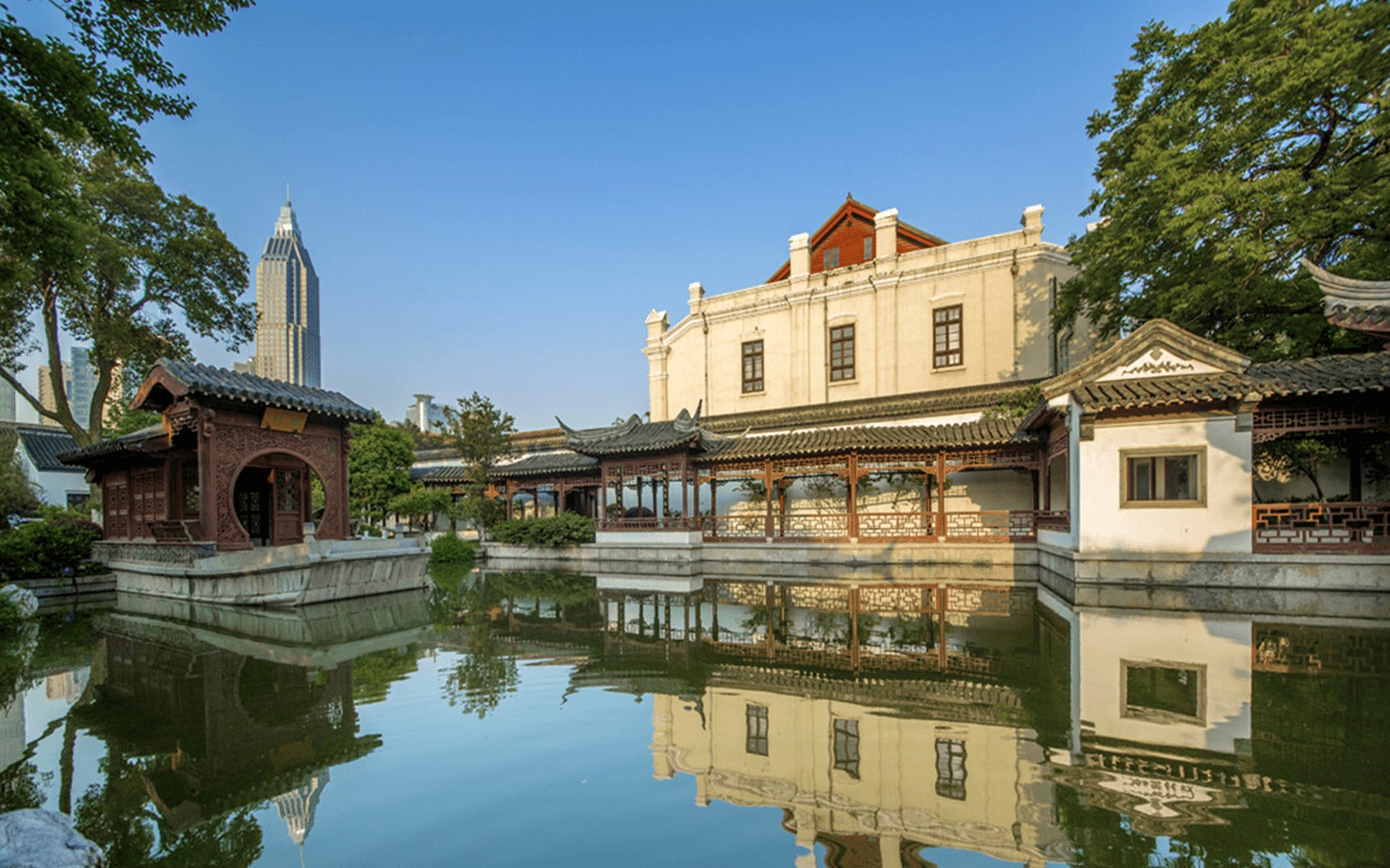 南京：大報恩寺+城牆博物館+總統府+南京博物館+夫子廟一日遊（中文導遊，一次玩夠六朝古都）