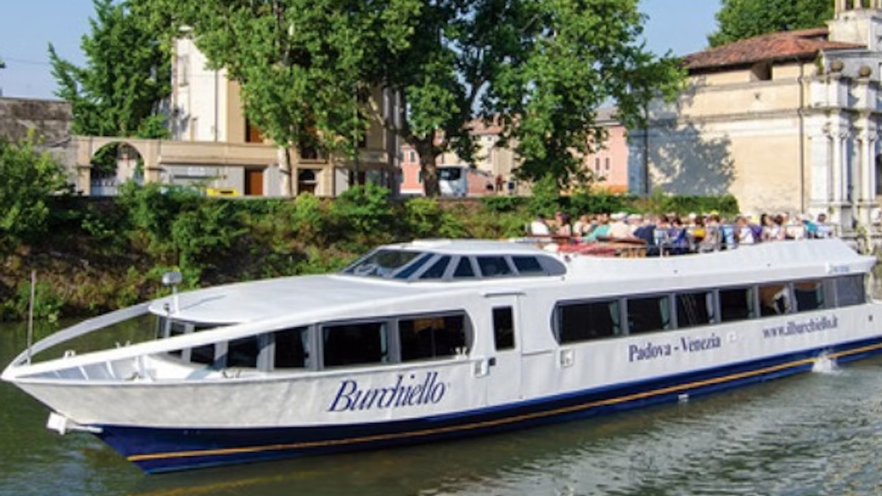 Cruising through centuries of art and architecture between Padua and Venice