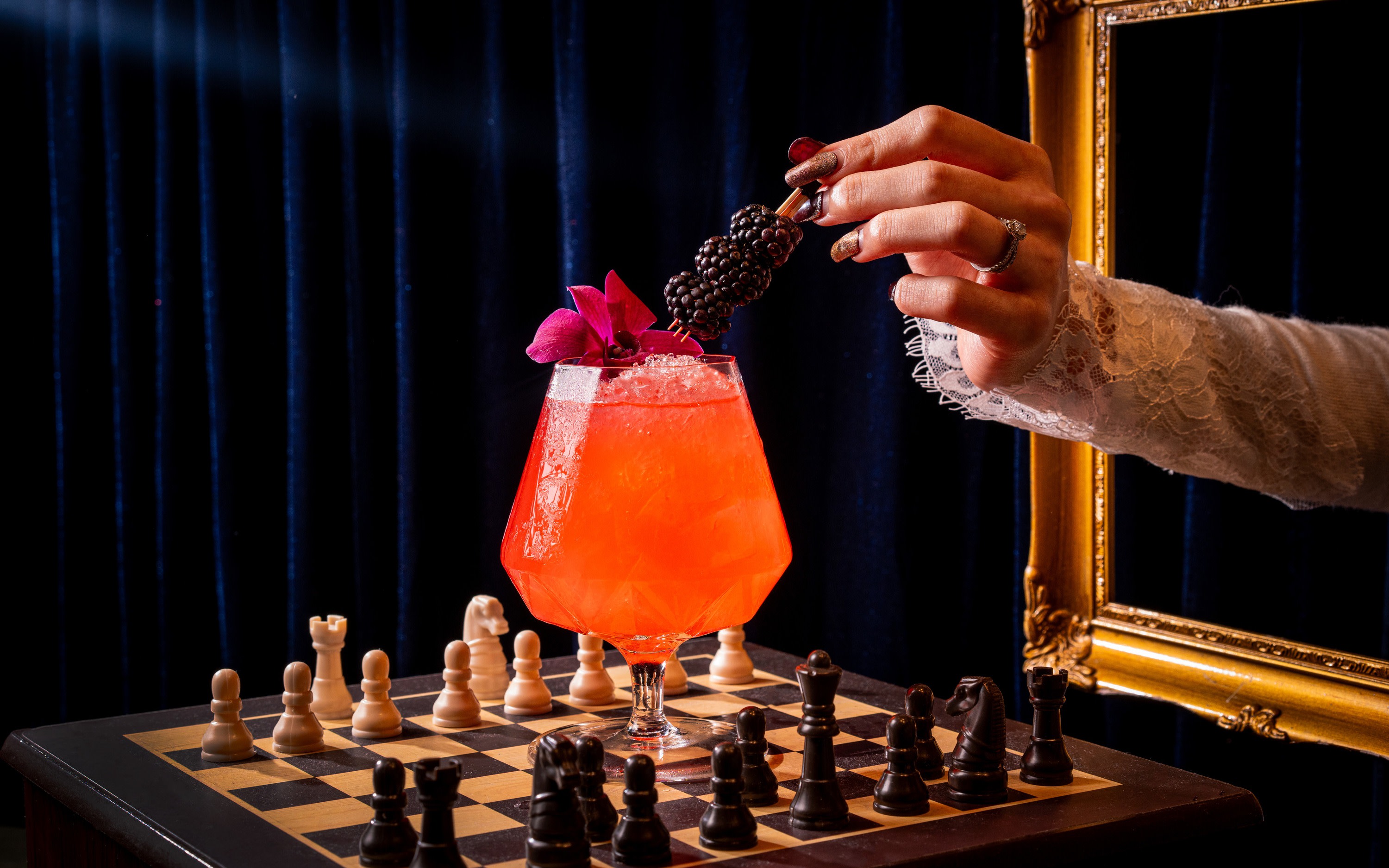 L'Aperitif at Novotel Singapore on Stevens