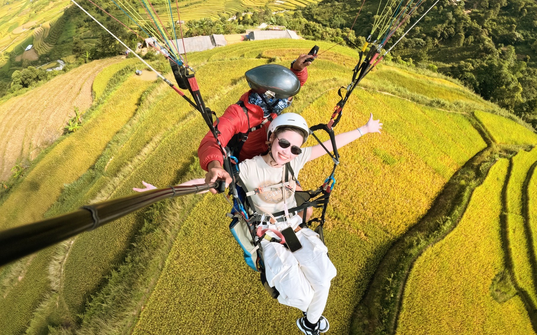 Mu Cang Chai Paragliding Experience - Flying over Scenic Spot