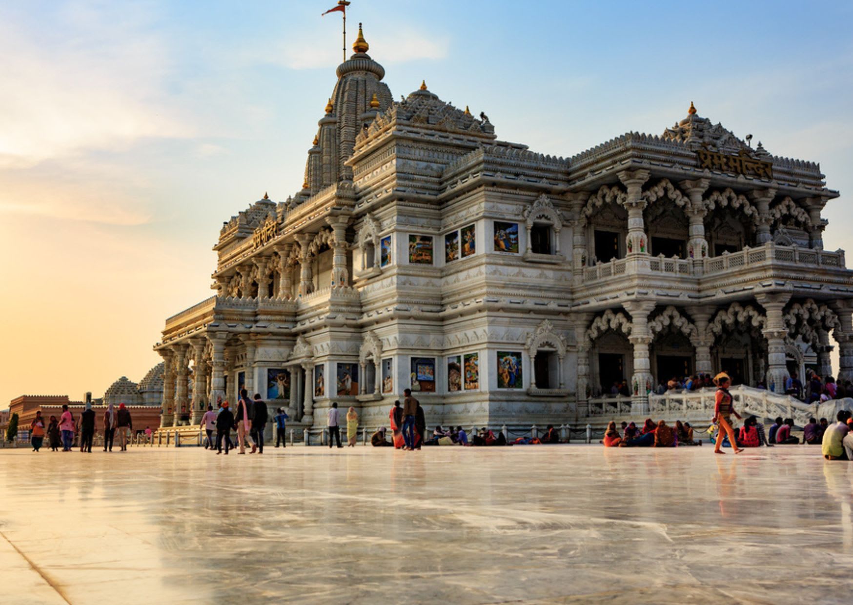 Mathura & Vrindavan Full Day Sightseeing with a Local Guide