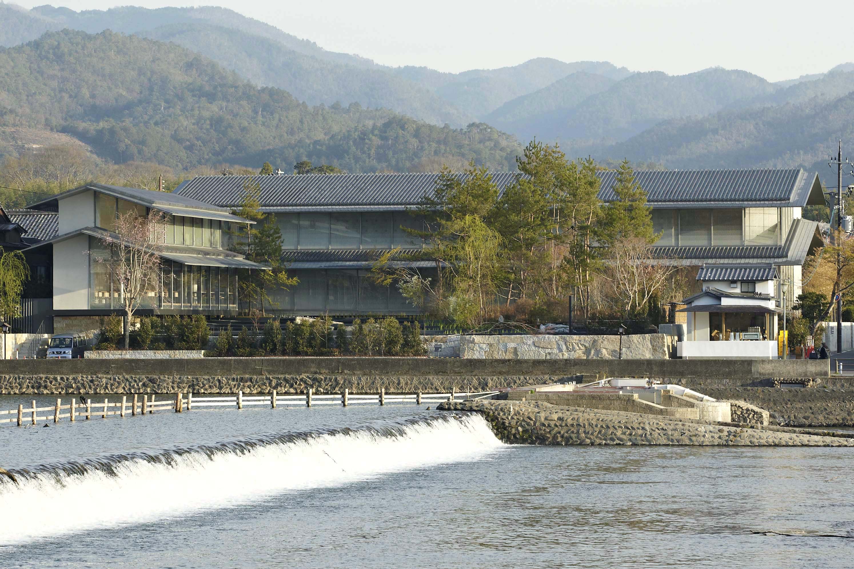 福田美術館 伊藤若冲極為罕見的卷軸