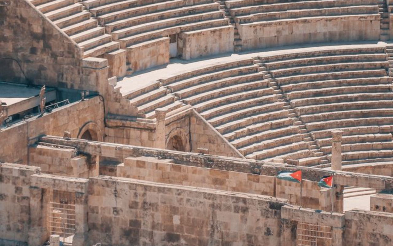 探索安曼永恆的地標，感受古老歷史與現代活力的完美交會。