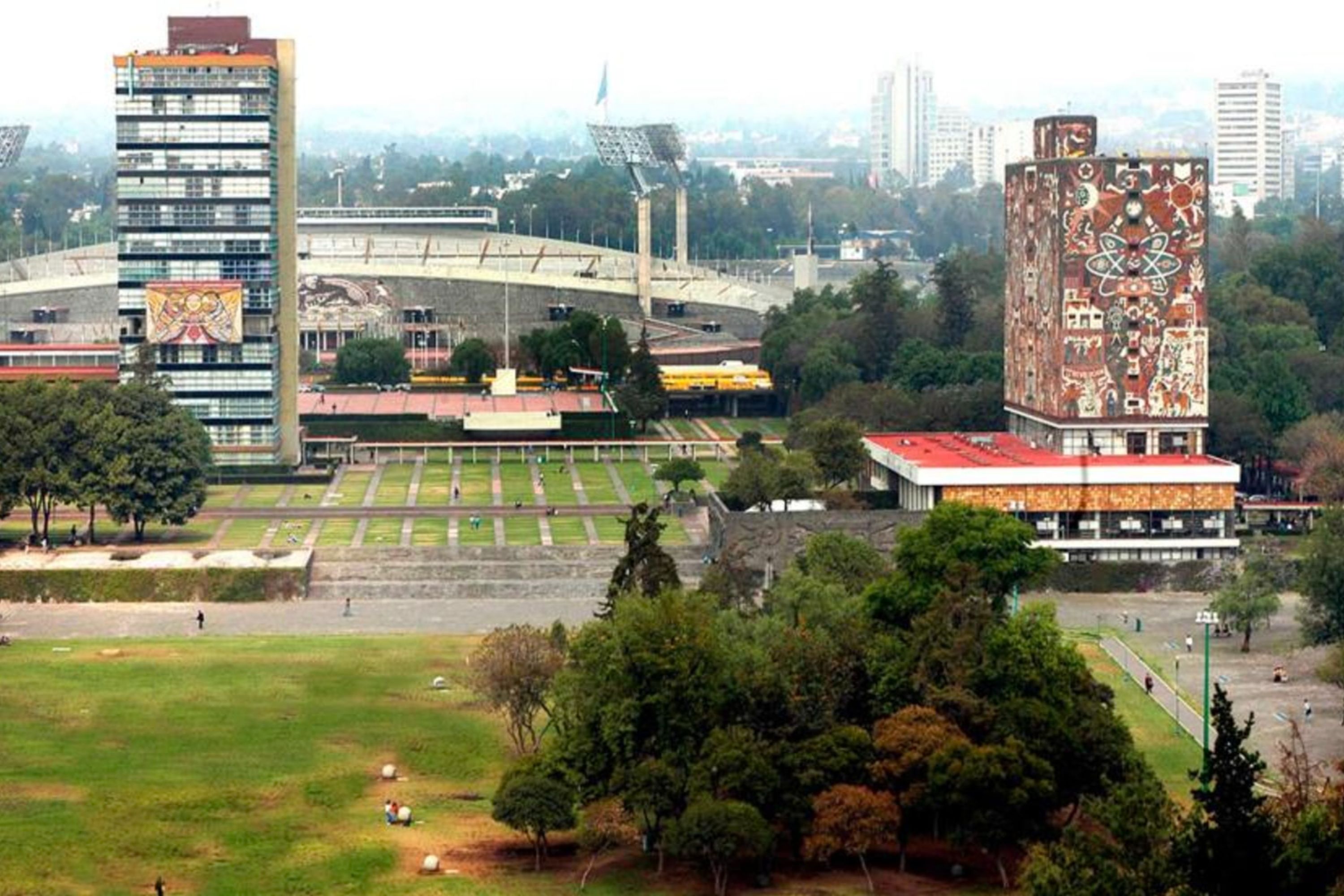 墨西哥城大學城體育場和壁畫之旅