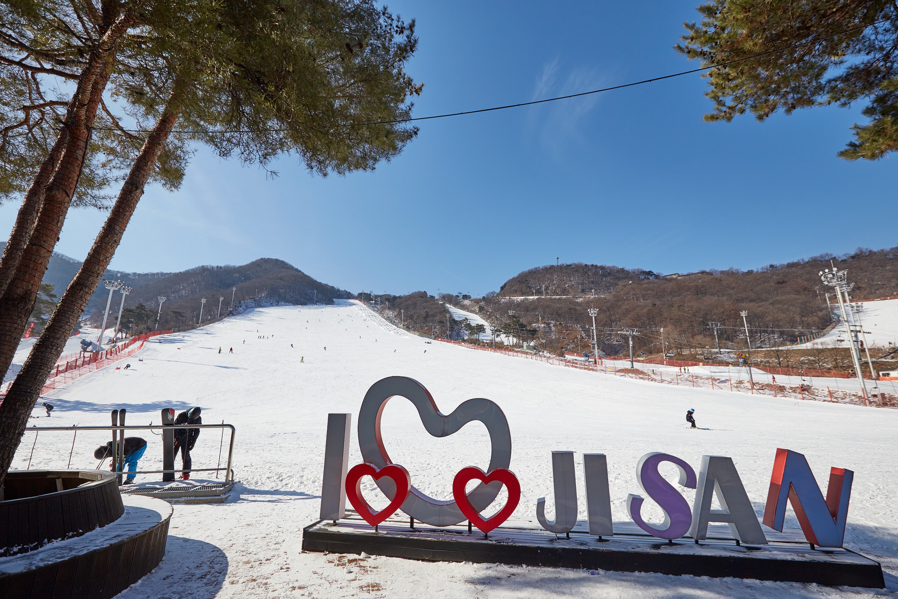 芝山森林度假村滑雪之旅（含免費早餐 & 手套）