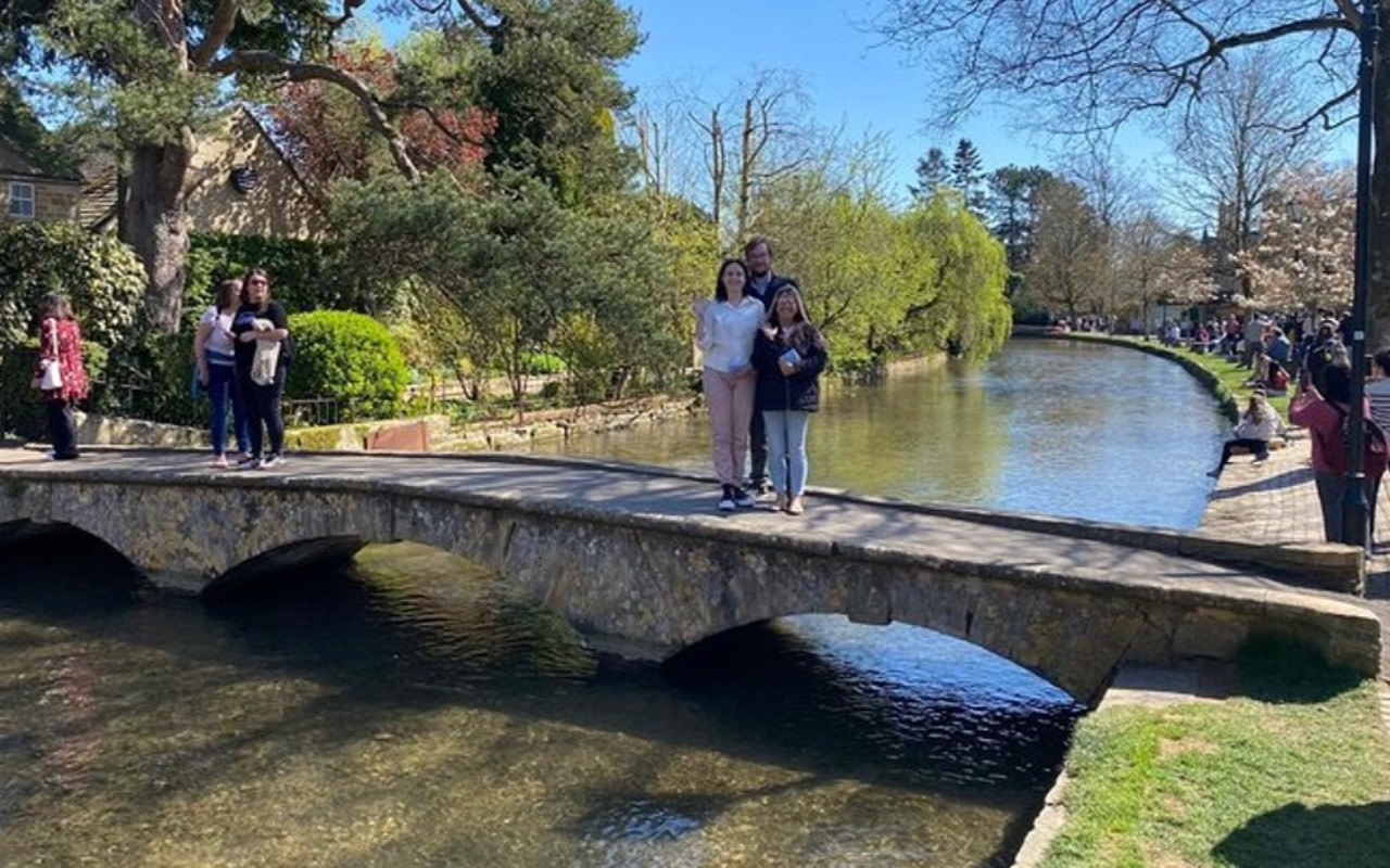Private black cab tour in Cotswolds