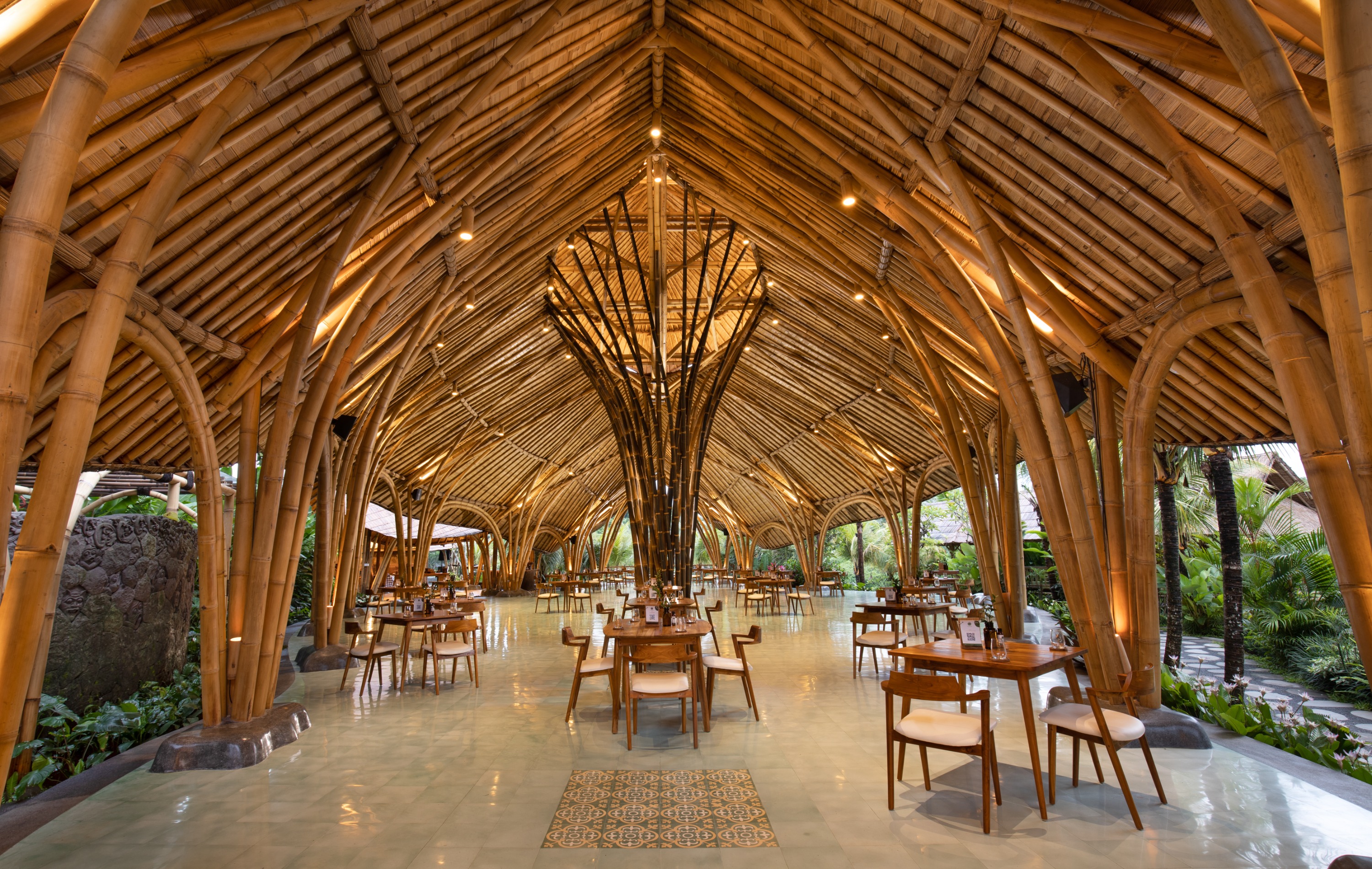 烏布峇里島特拉加辛哈熱帶河流俱樂部通行證 (Tlaga Singha Tropical River Club Pass in Ubud Bali)