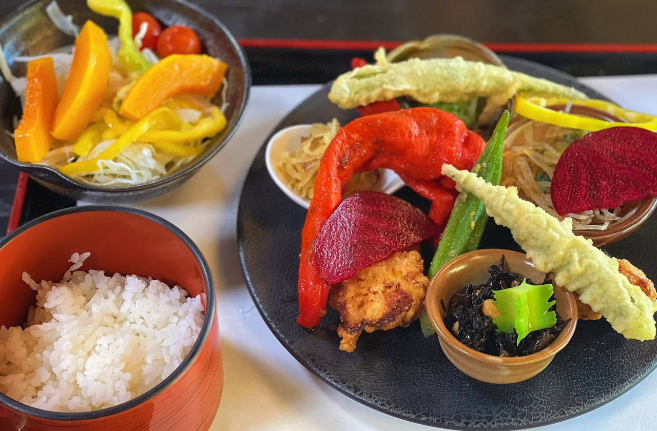 京都寶藏之旅 | 三千院（6/7月可賞繡球花） & 嵐山深度悠閒一日遊，嵯峨野小火車、竹林漫步、足湯溫泉暖身心|大阪或京都上下車