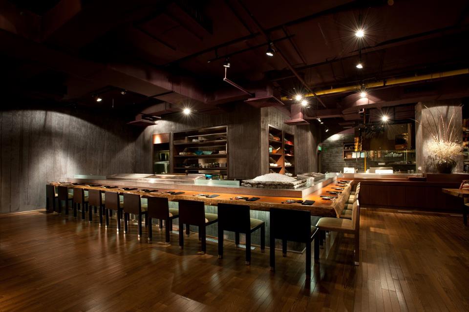 位於敦拉薩路 The Intermark 的 Hanare 日本餐廳