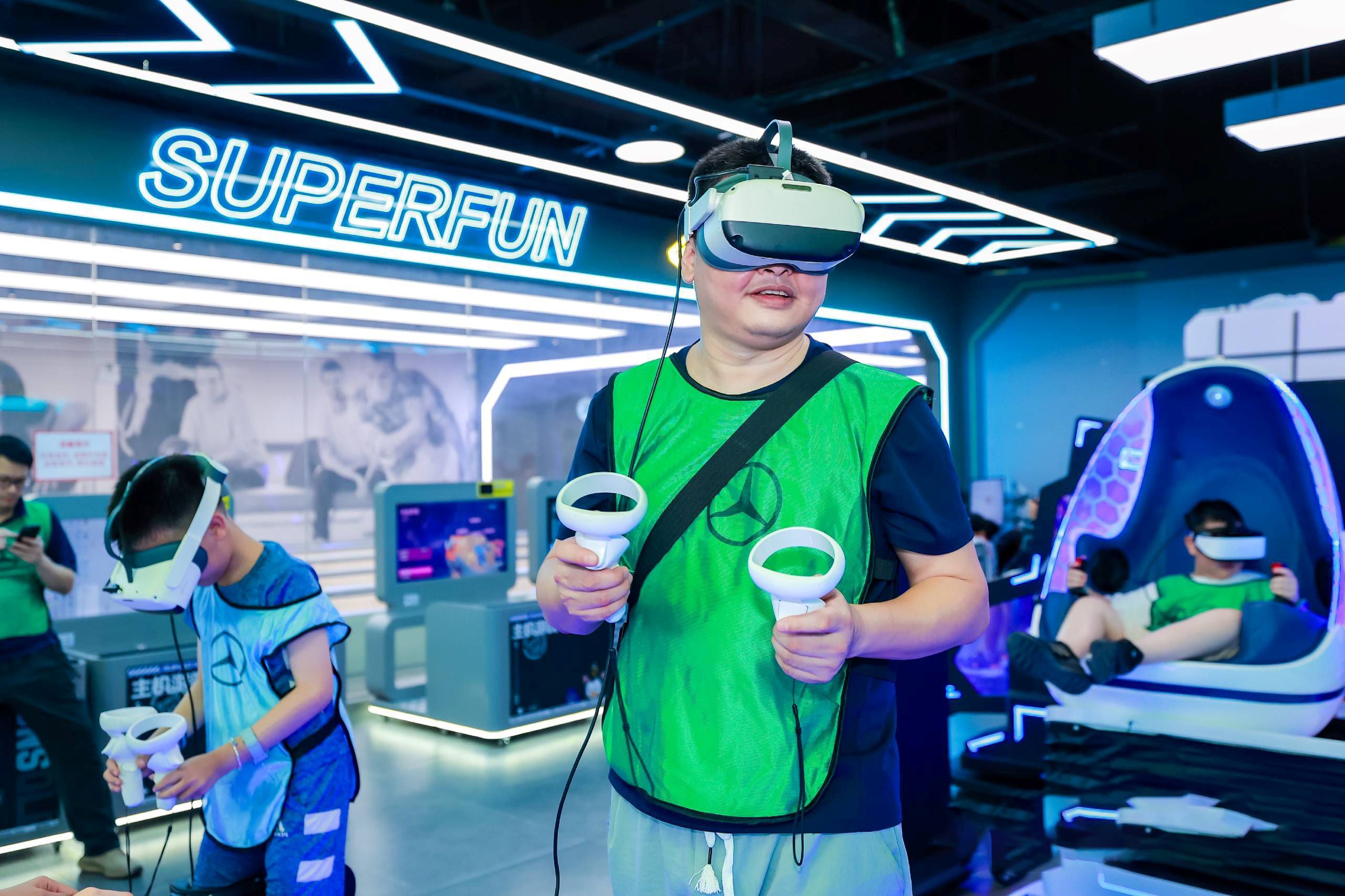 Shenzhen Just Trendy Play (Bao'an Qianli Store)