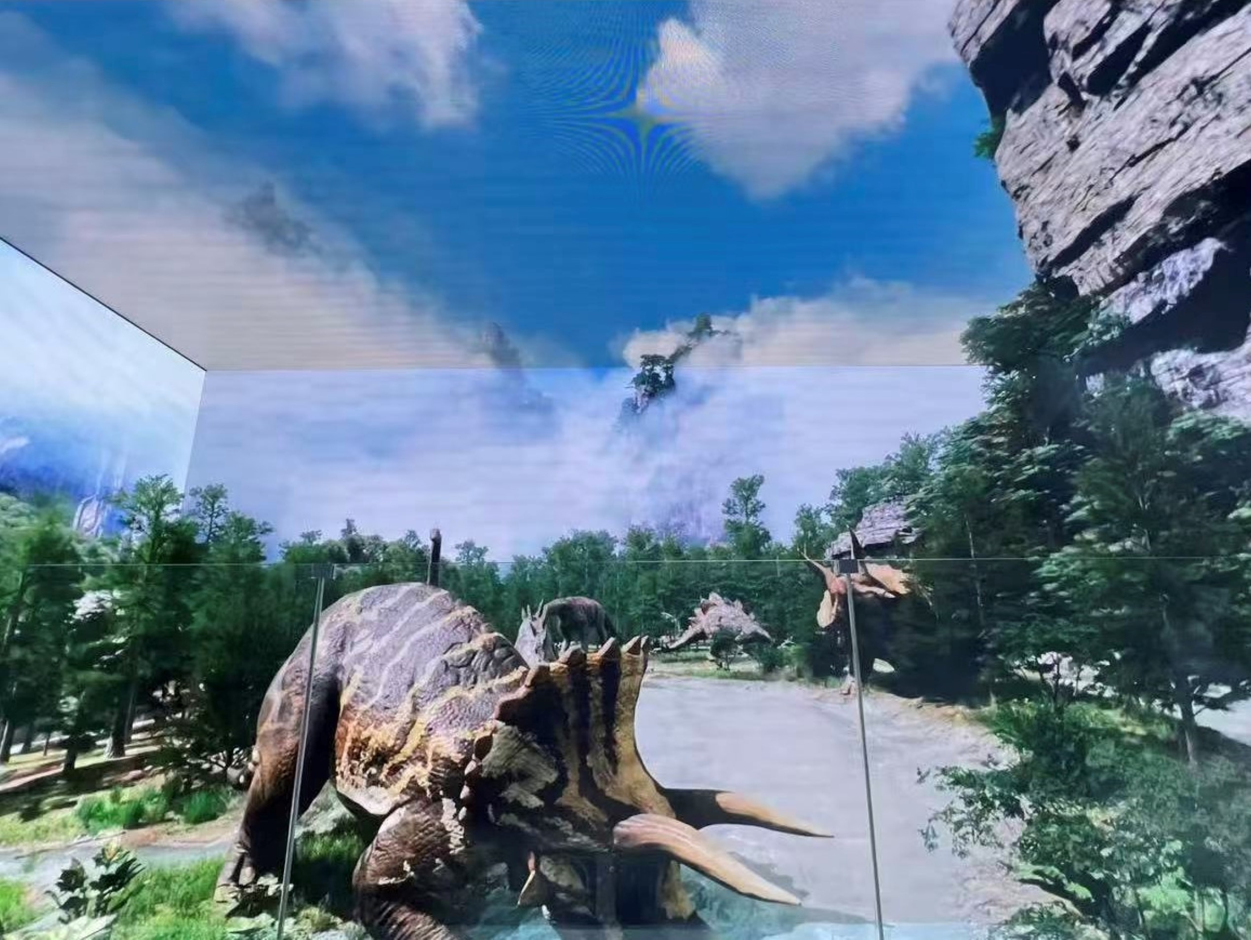 它讓“看藝術”變成了“體驗藝術”,讓“逛展館”變成了“一場感官的冒險” 它讓“看藝術”變成了“體驗藝術”,讓“逛展館”變成了“一場感官的冒險”