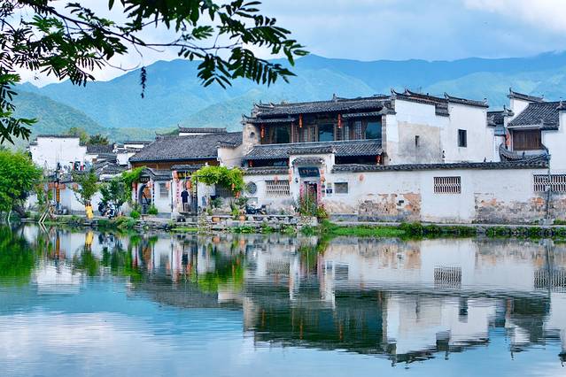 Private Car Charter: Huangshan City to Popular Surrounding Villages