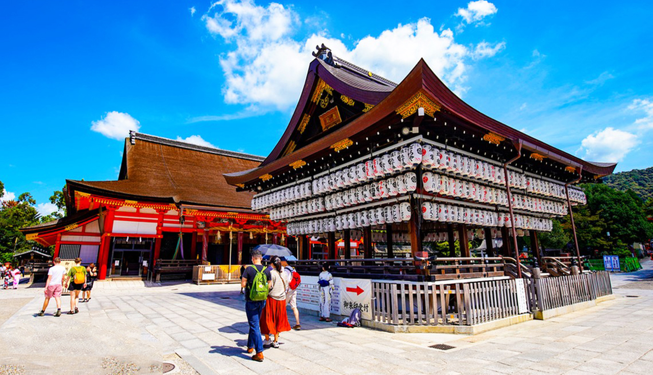 Kyoto Kinkakuji Temple, Kiyomizu Temple, Matcha Experience, Heian Shrine, and Rabbit Shrine Day Tour