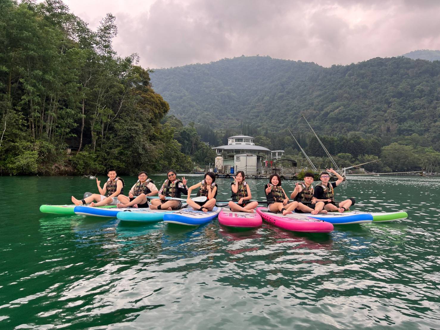 Nantou: Sun Moon Lake Standup Paddleboarding