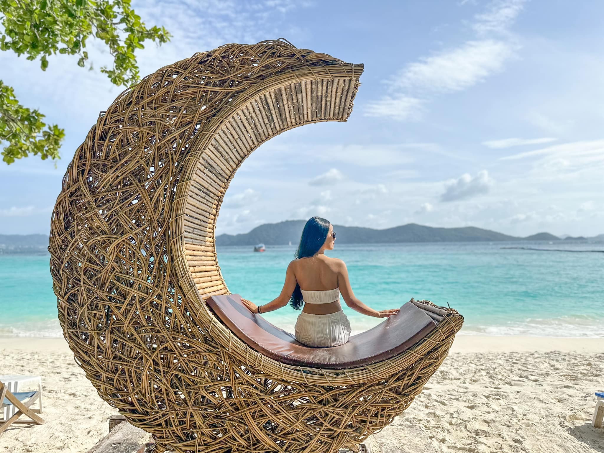 The Coral Beach Club & Racha Island One-day Sightseeing Tour