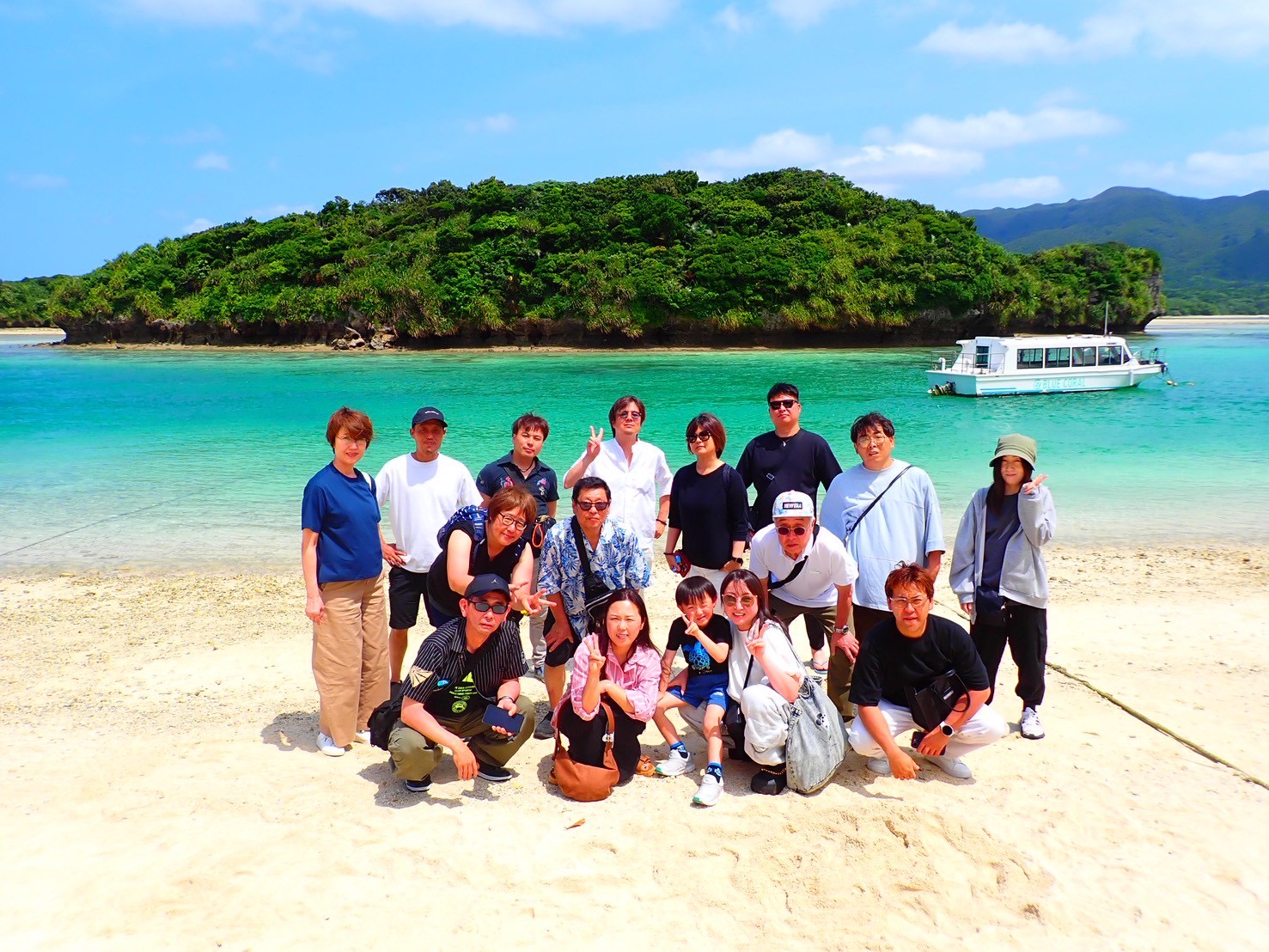 【1-Day】SNS-Worthy Scenic Spots & Mangrove Exploration! Ishigaki Island Photo Tour and Water Stroll