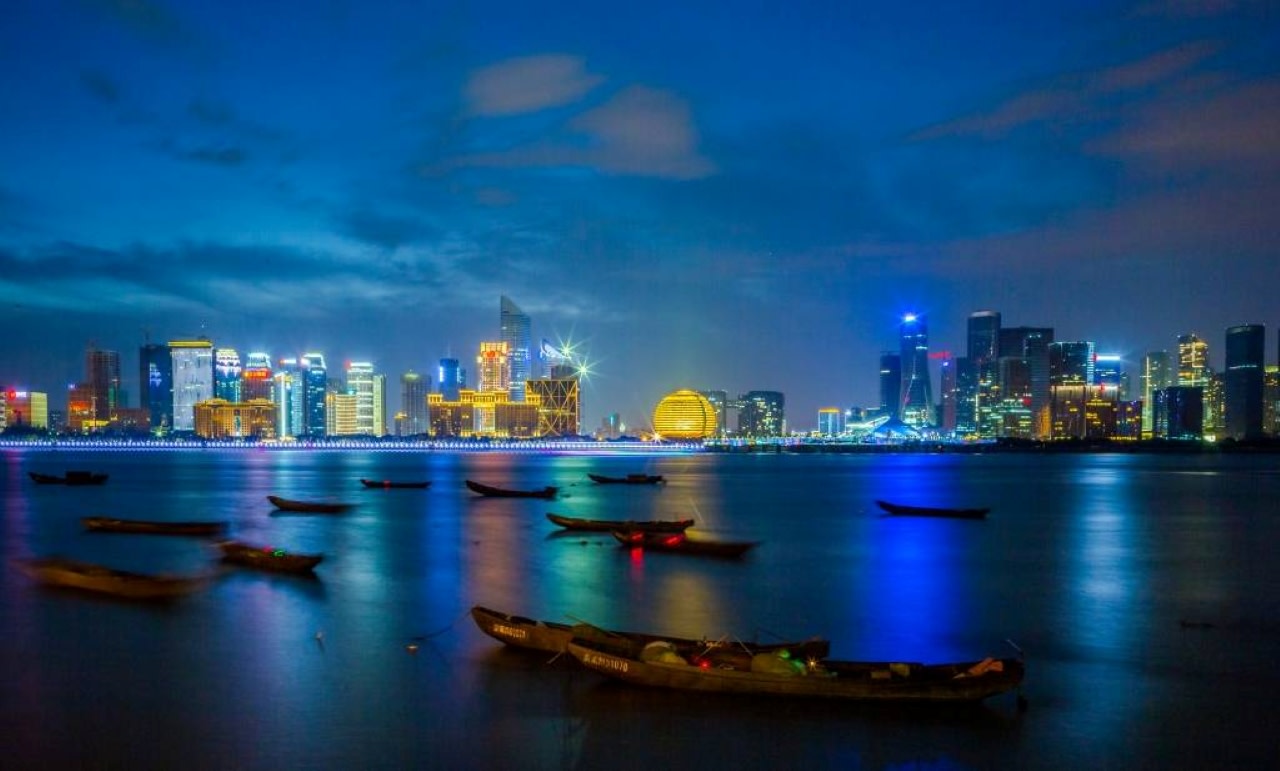 Qiantang River Cruise