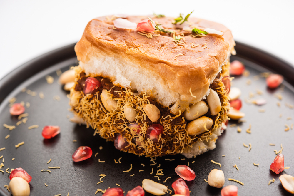 Flavors of Pune: Guided Street Food Tasting Tour with a local