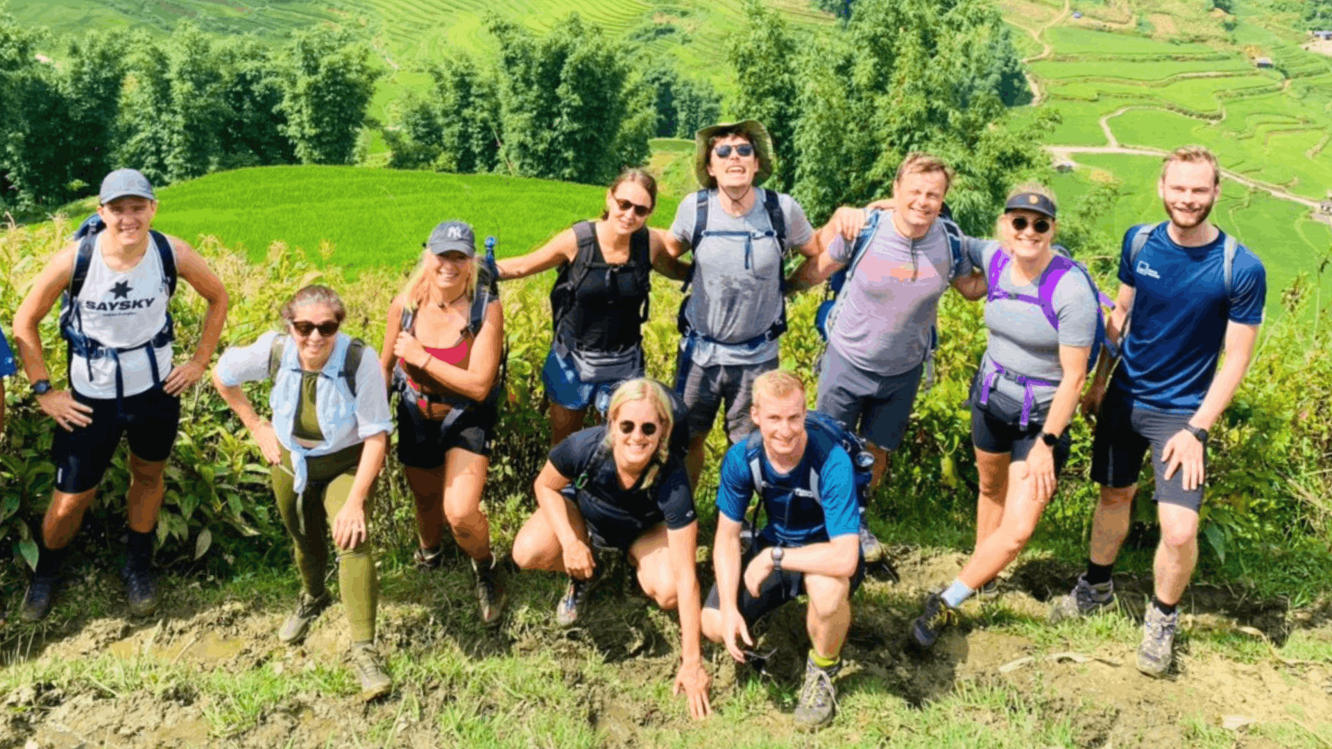 在令人驚嘆的沙壩，徒步穿越梯田和山區村莊。