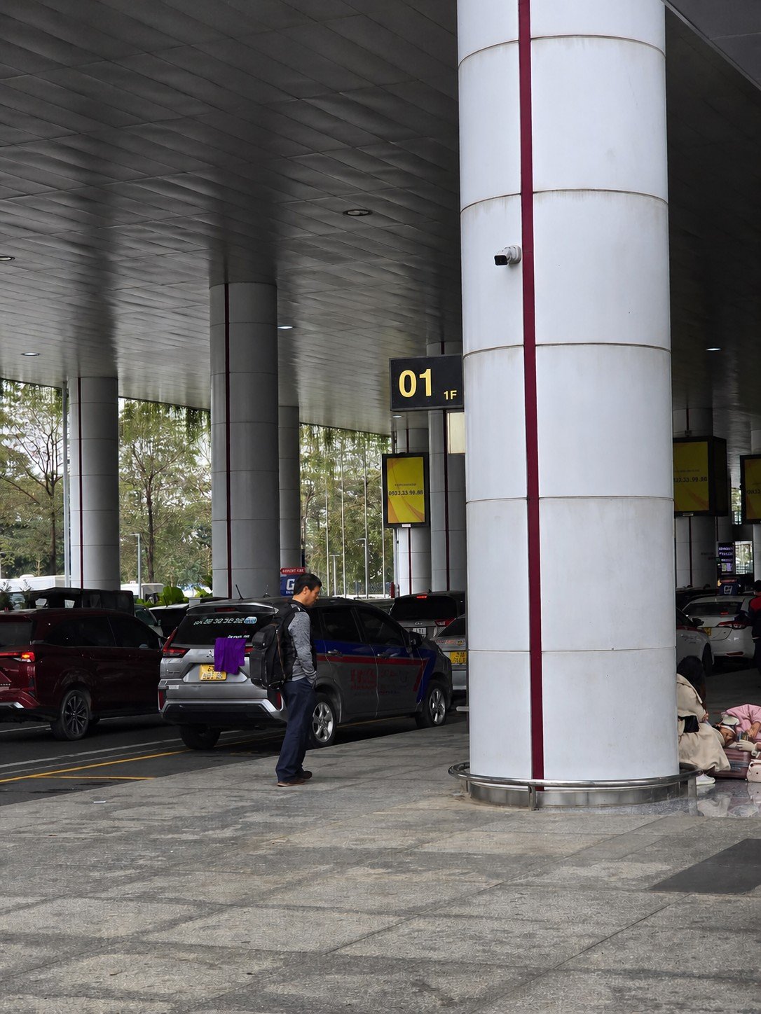 Noi Bai International Airport - Sapa · 9-Seater Limousine