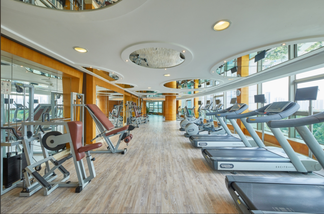 The hotel's fitness center is open to guests from 6am to 11pm.
It also has a Jacuzzi, sauna, steam room and outdoor swimming pool.