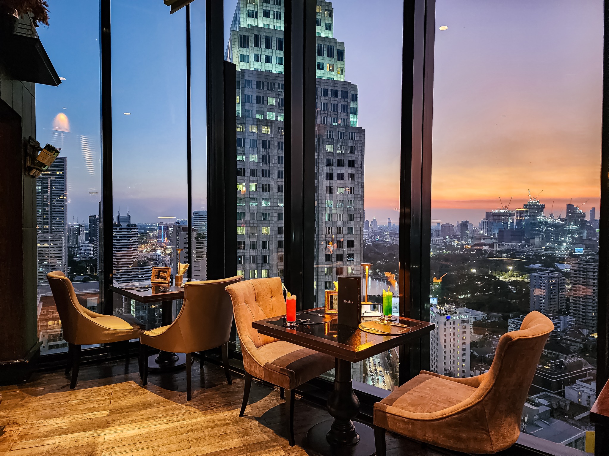 Medinii Panorama Restaurant in Bangkok