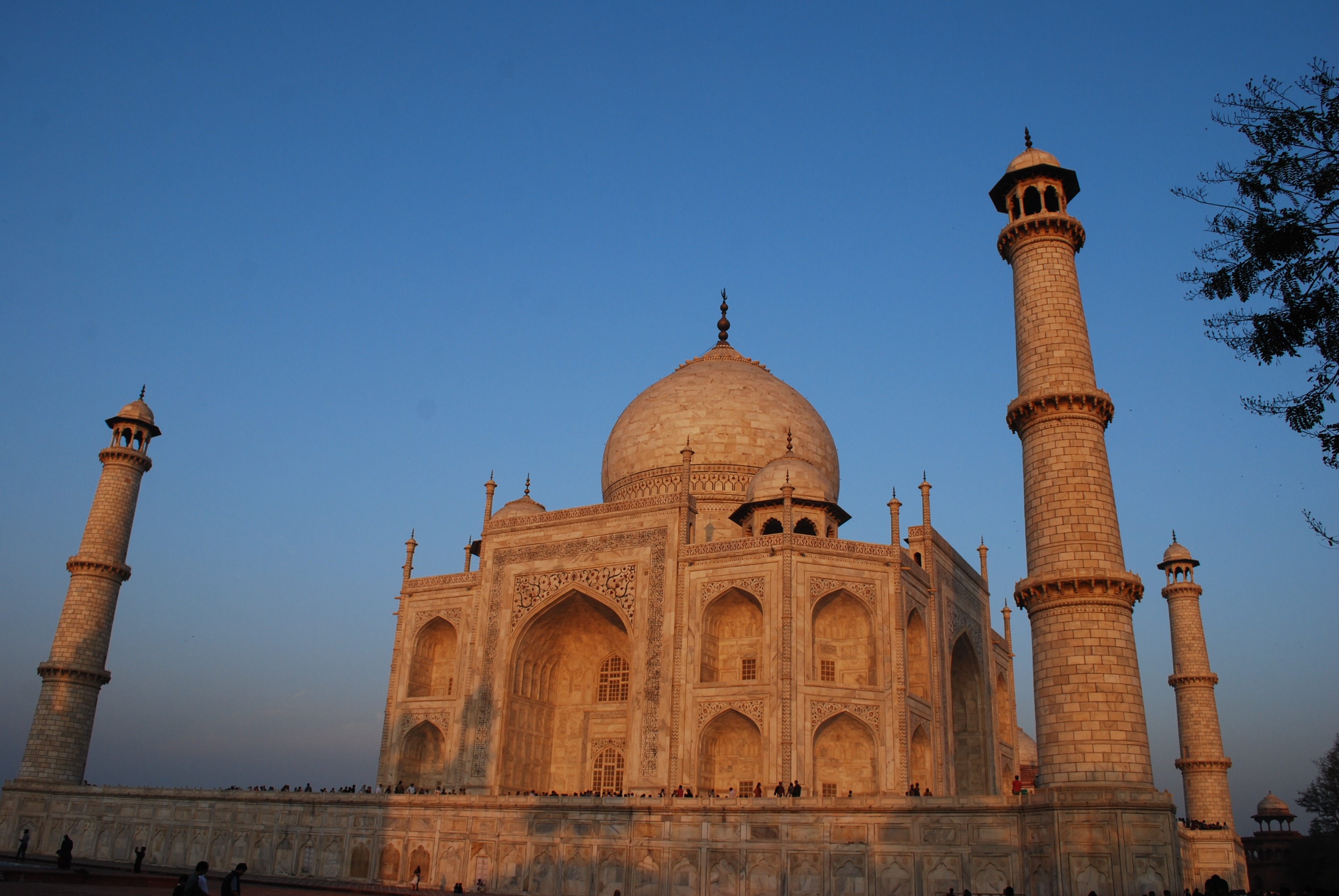 Private Skip-the-Line Taj Mahal Tour with Options