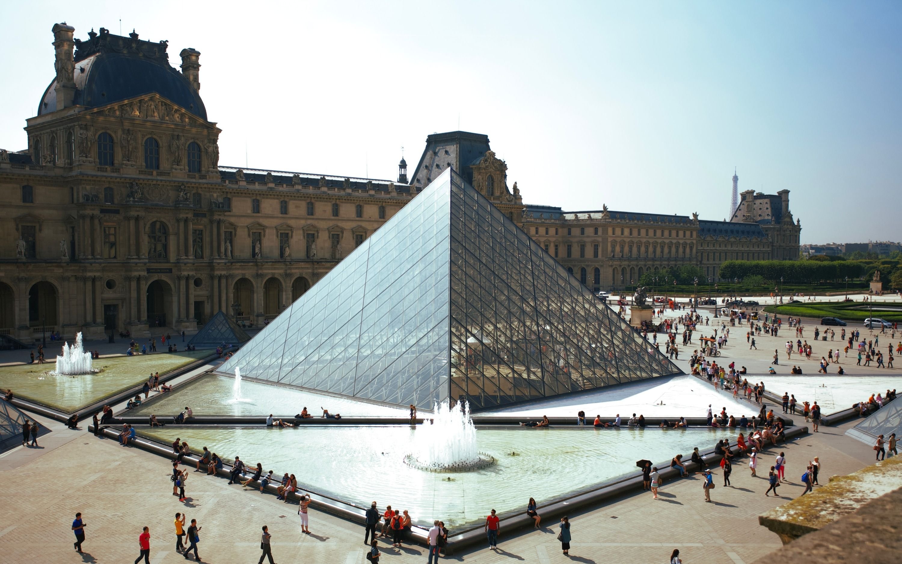Louvre Museum complete masterpieces tour in Paris