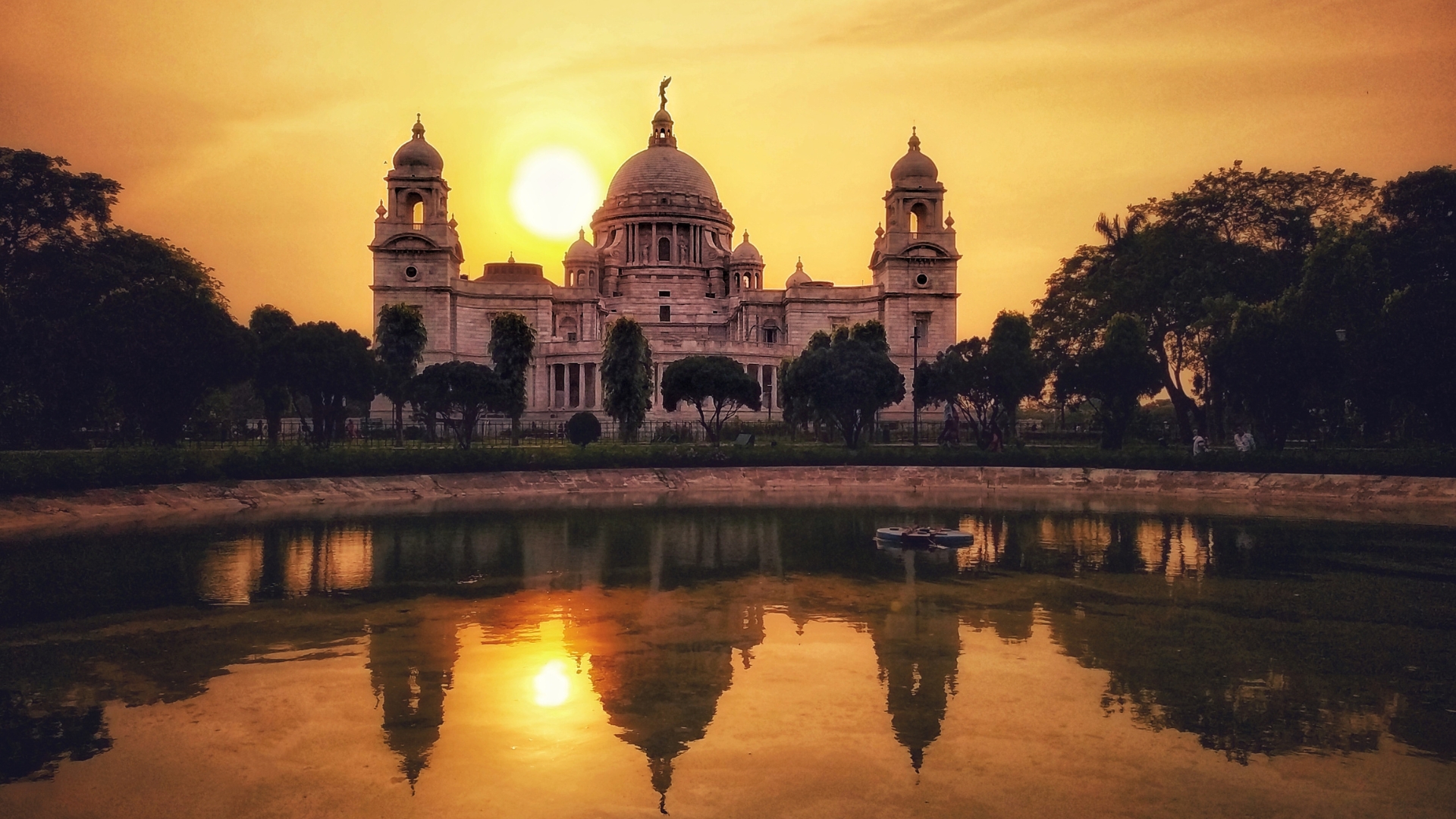 Kolkata 8 Hour Private City Tour Including Hotel Transfers by Car