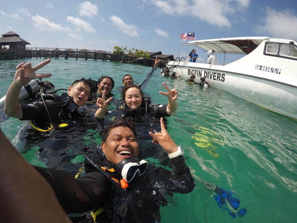 馬布島 PADI 五星潛水中心開放水域潛水員線上課程