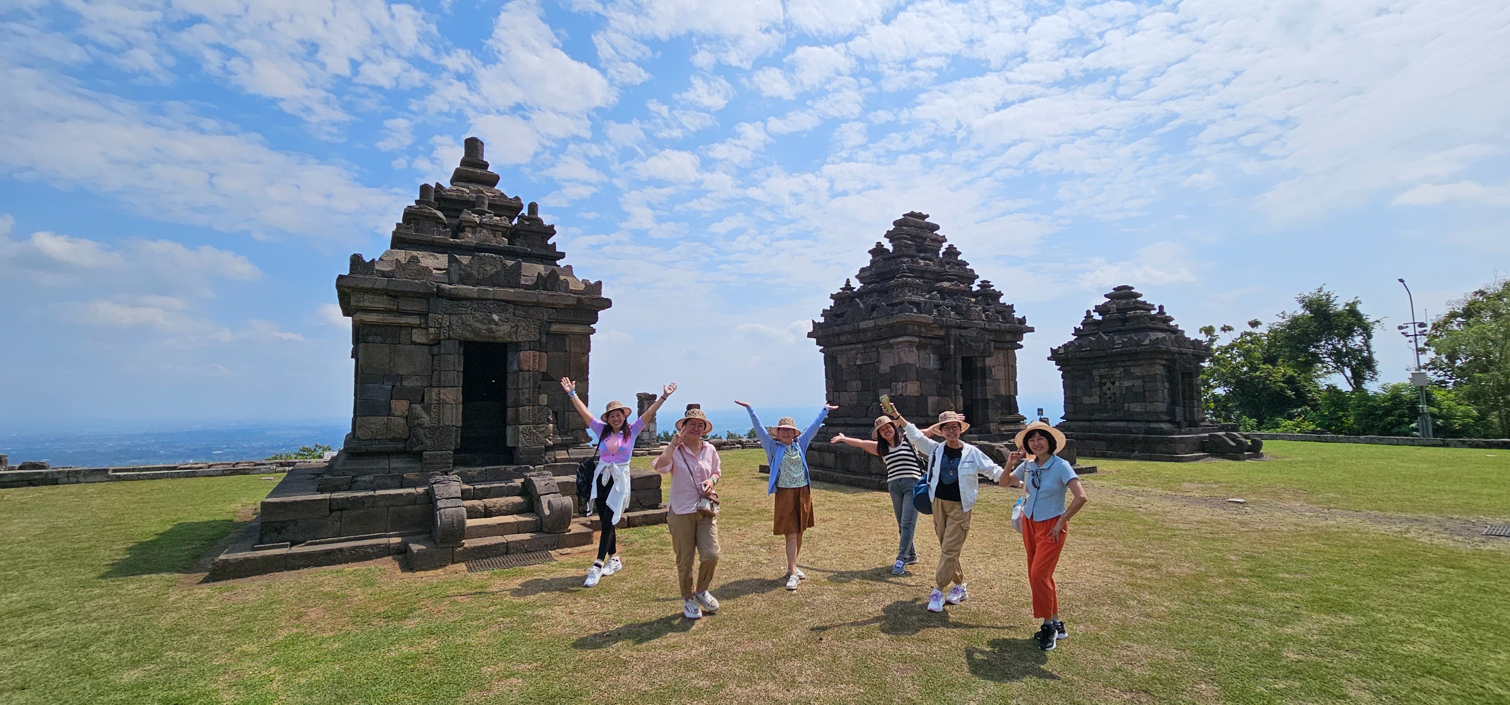 Ijo Temple Sunset with Instagrammable Suwatu Resto in Yogyakarta